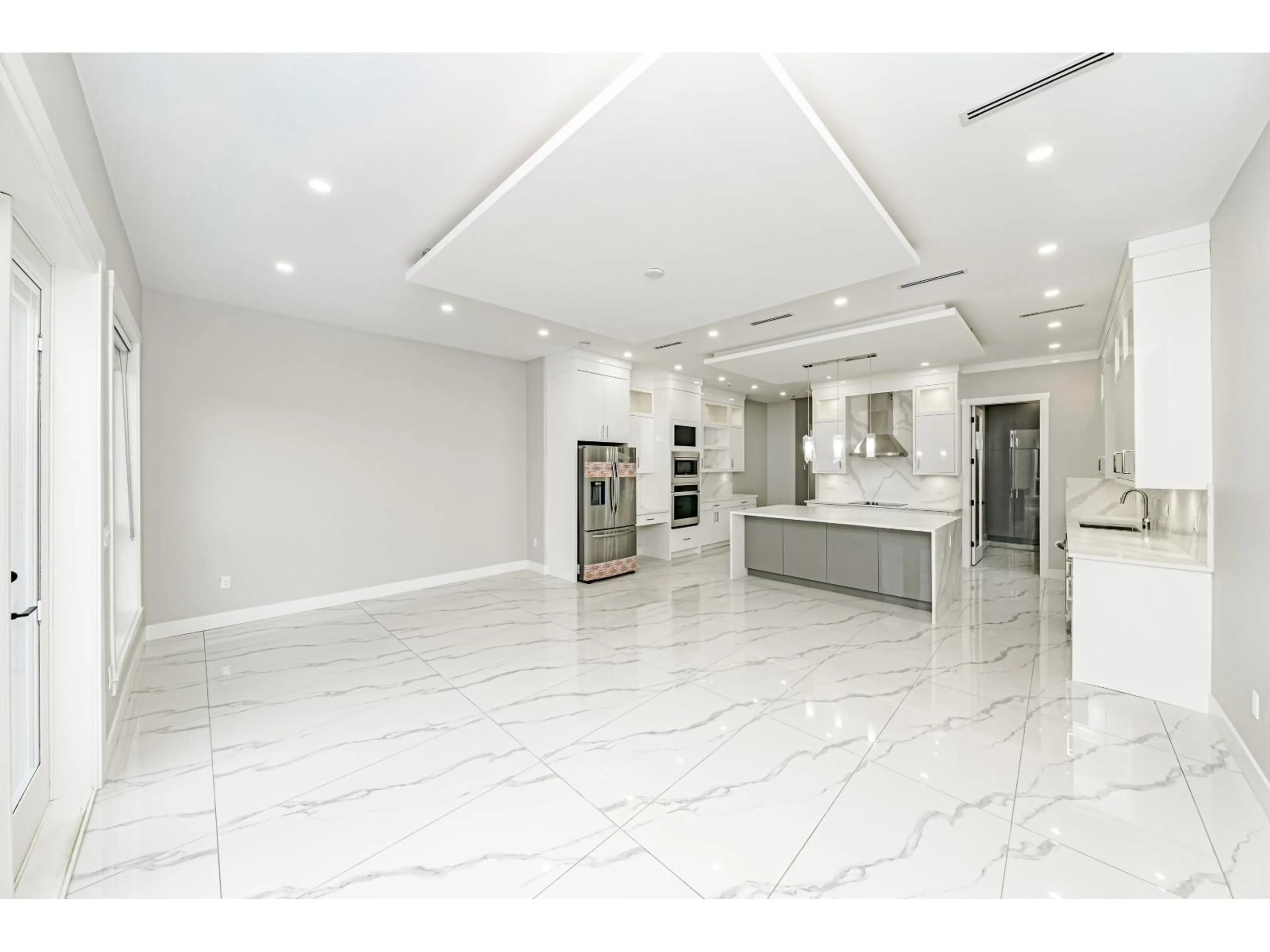 Unknown for 6302 181A STREET, Surrey British Columbia V3S4M4