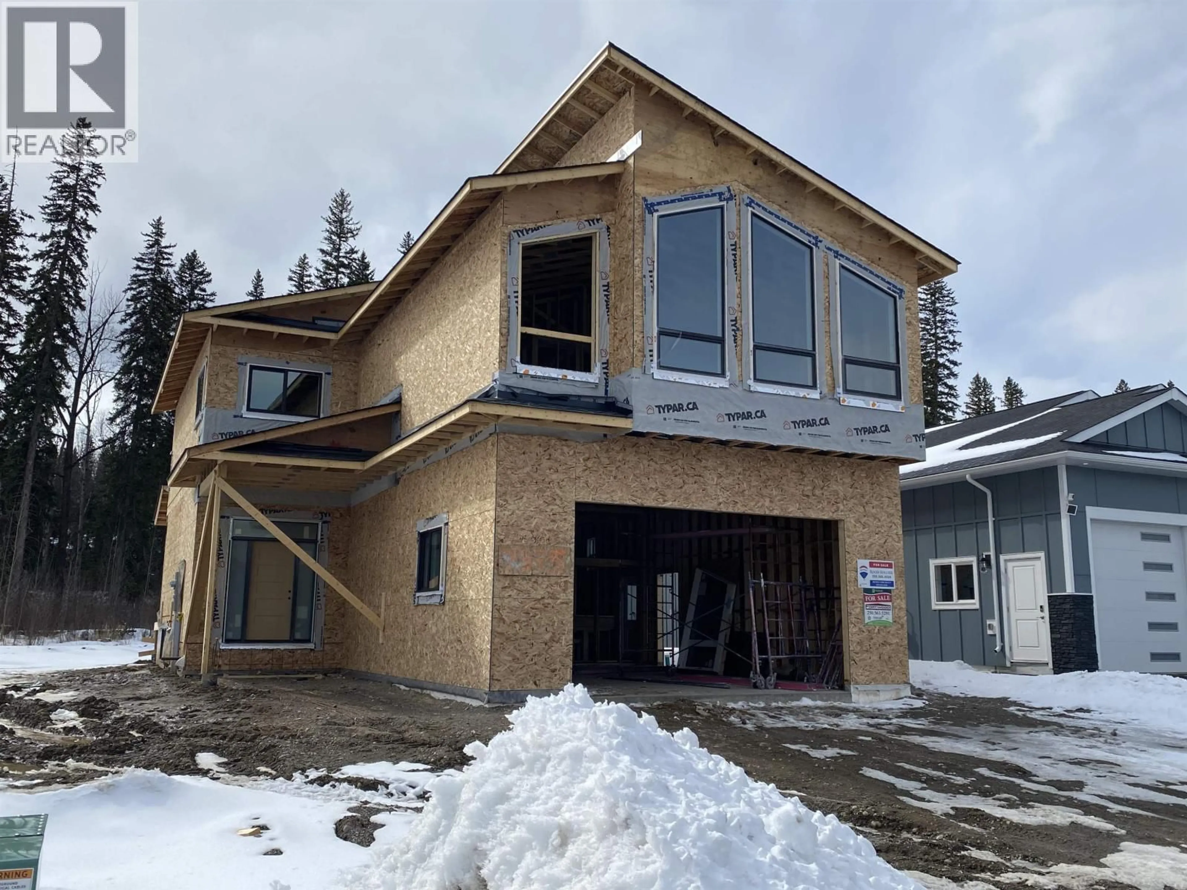 Home with vinyl exterior material, building for 7375 FOXRIDGE AVENUE, Prince George British Columbia V2N2X4