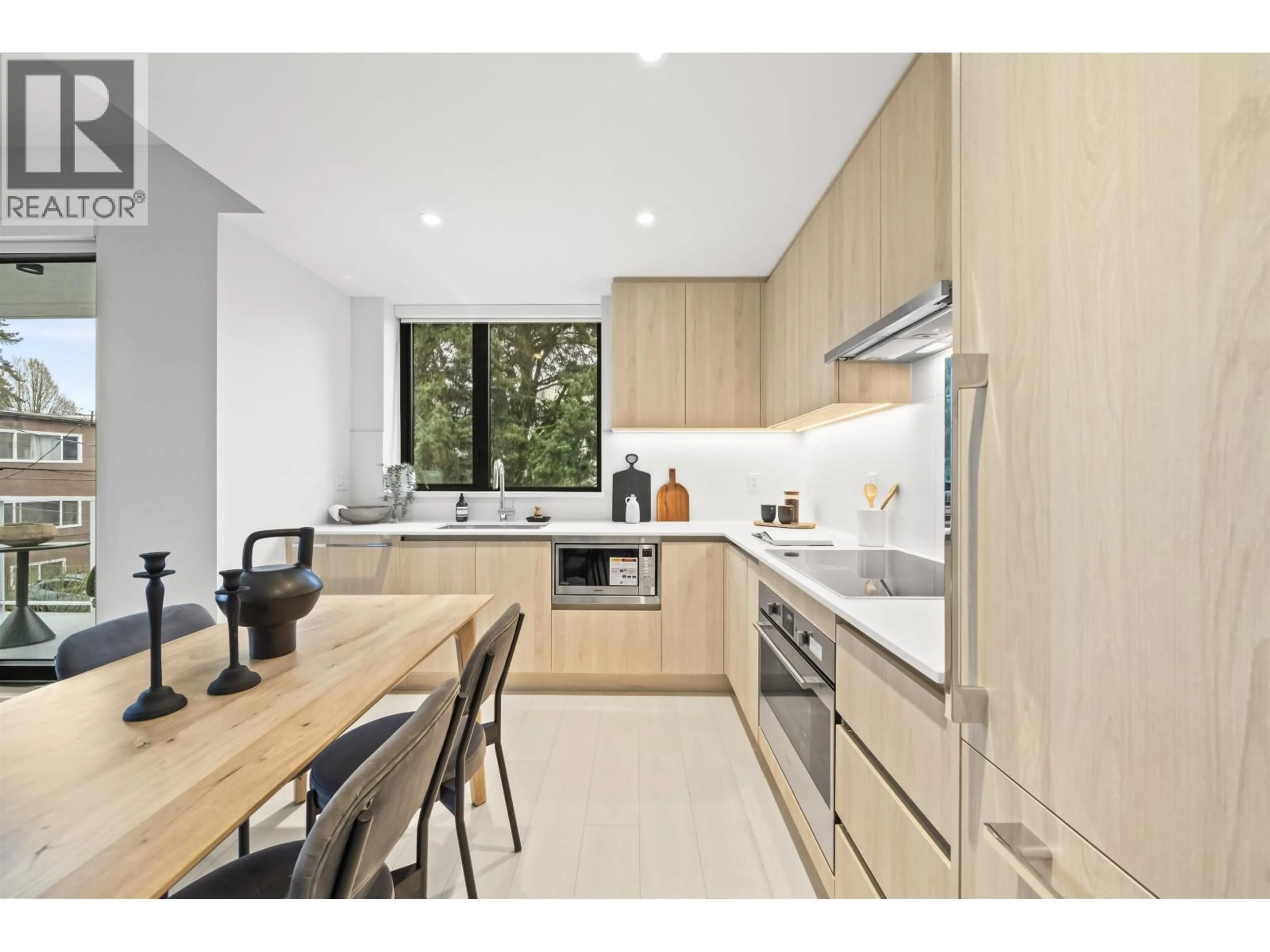 Standard kitchen, unknown for 204 - 4928 QUEBEC STREET, Vancouver British Columbia V5W2N2