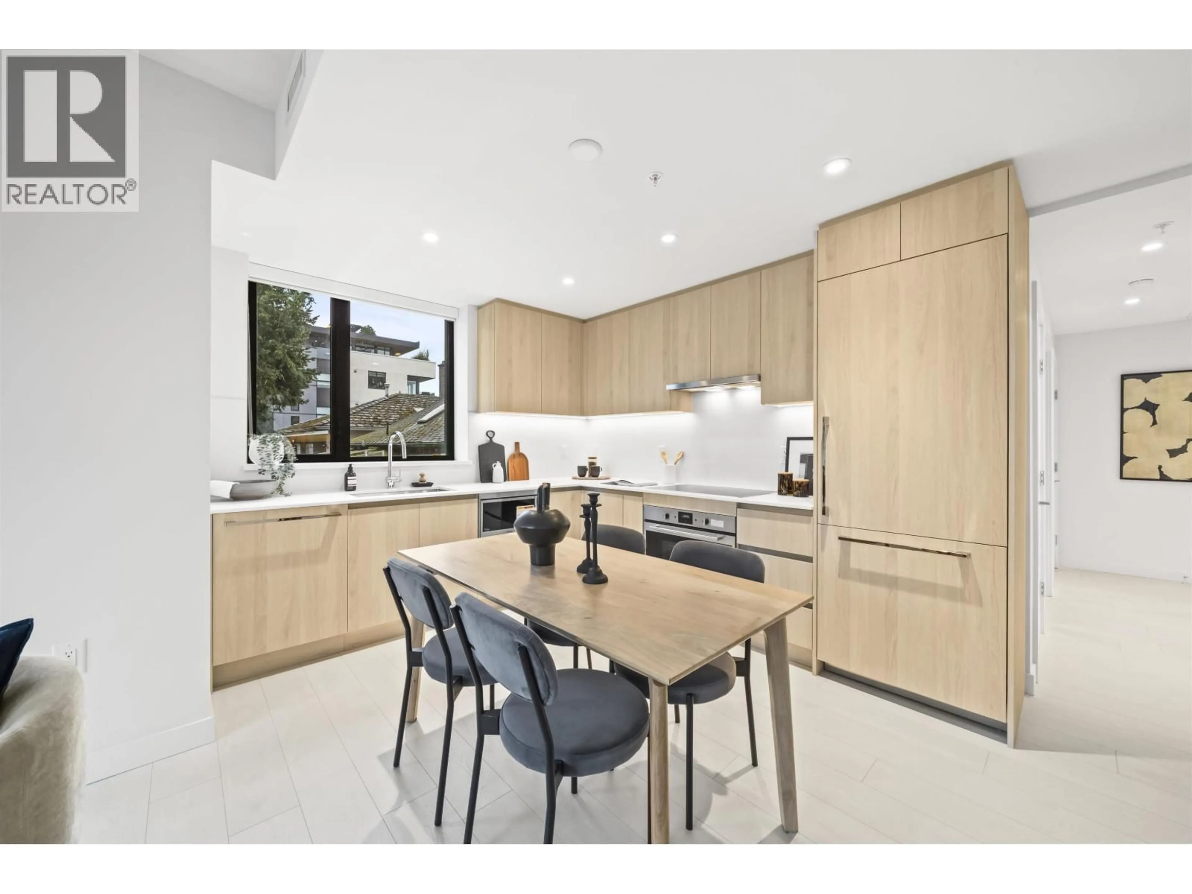 Contemporary kitchen, unknown for 204 - 4928 QUEBEC STREET, Vancouver British Columbia V5W2N2