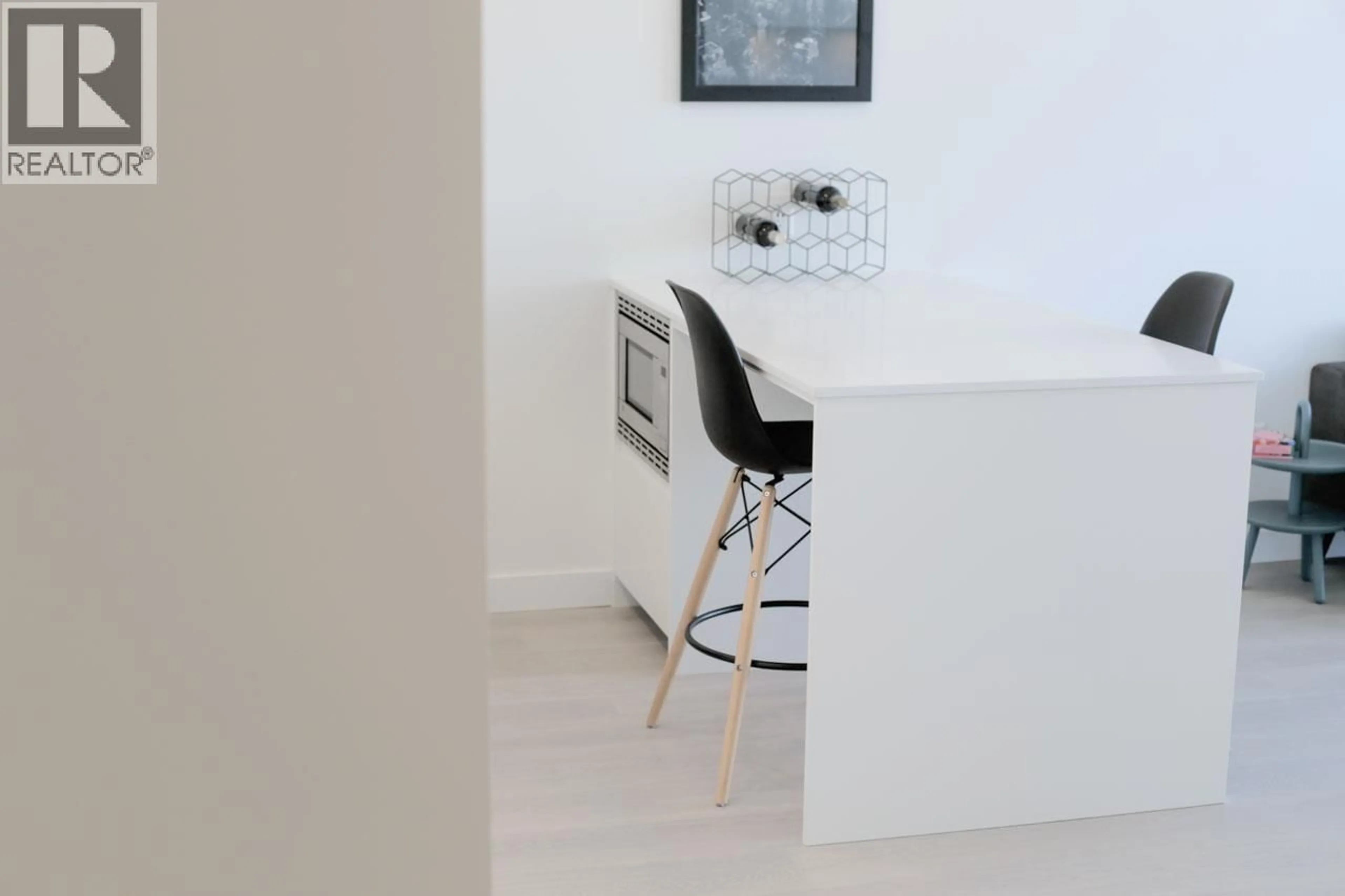 A pic of a room for 4001 - 6537 TELFORD AVENUE, Burnaby British Columbia V5H0K9