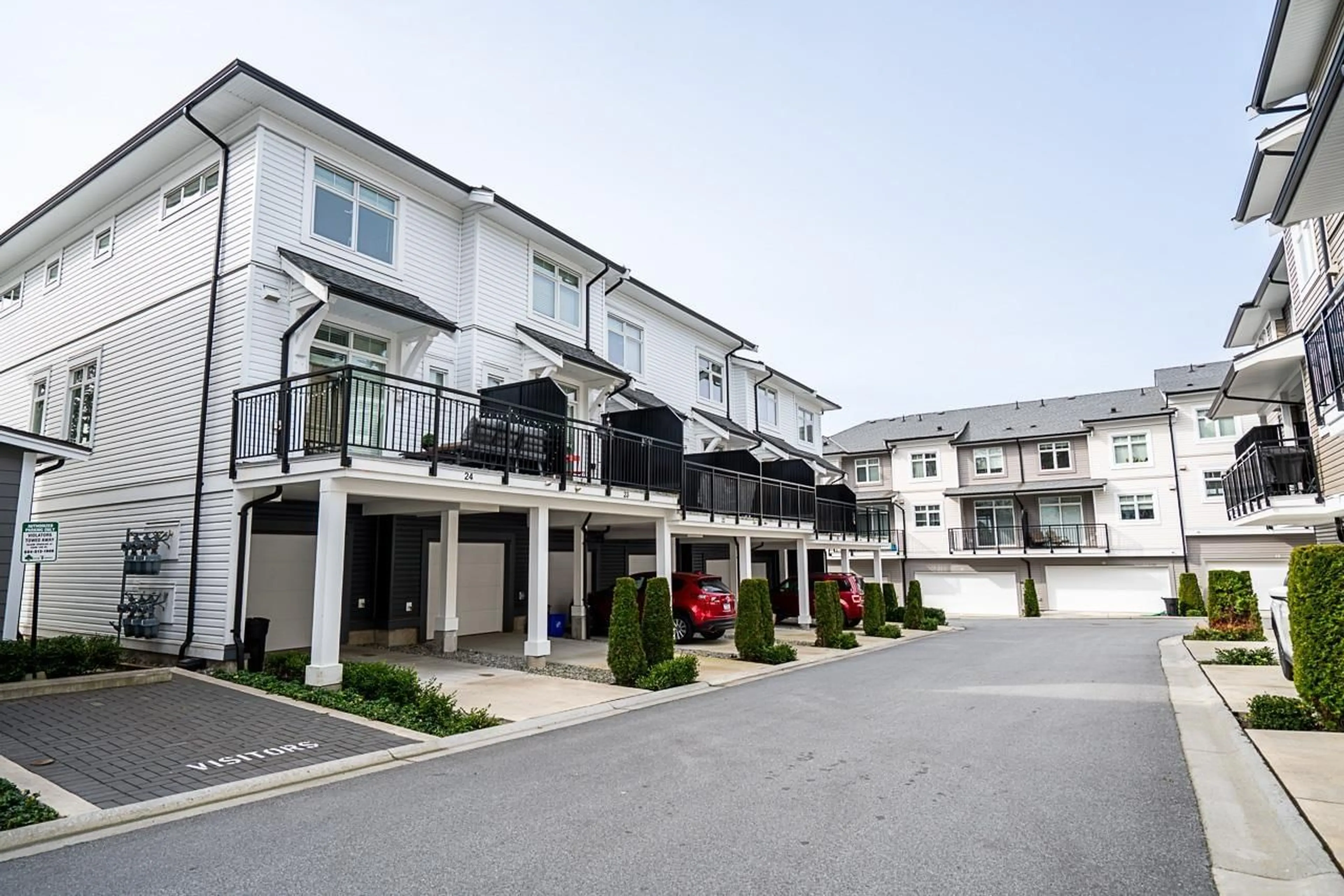 Patio, street for 24 - 2070 OAK MEADOWS DRIVE, Surrey British Columbia V3Z1J1