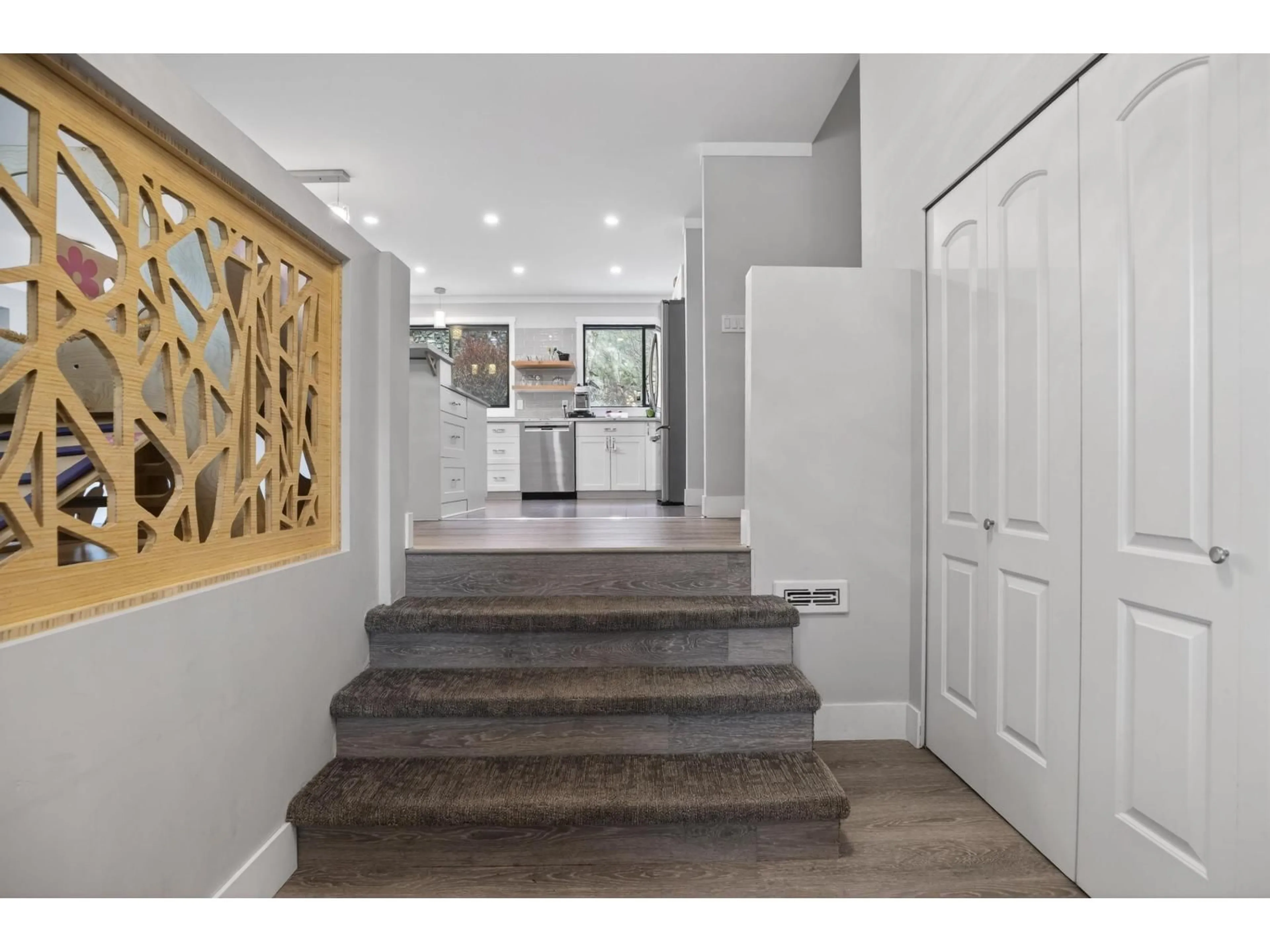 Unknown for 10055 KENSWOOD DRIVE, Chilliwack British Columbia V2P7N6