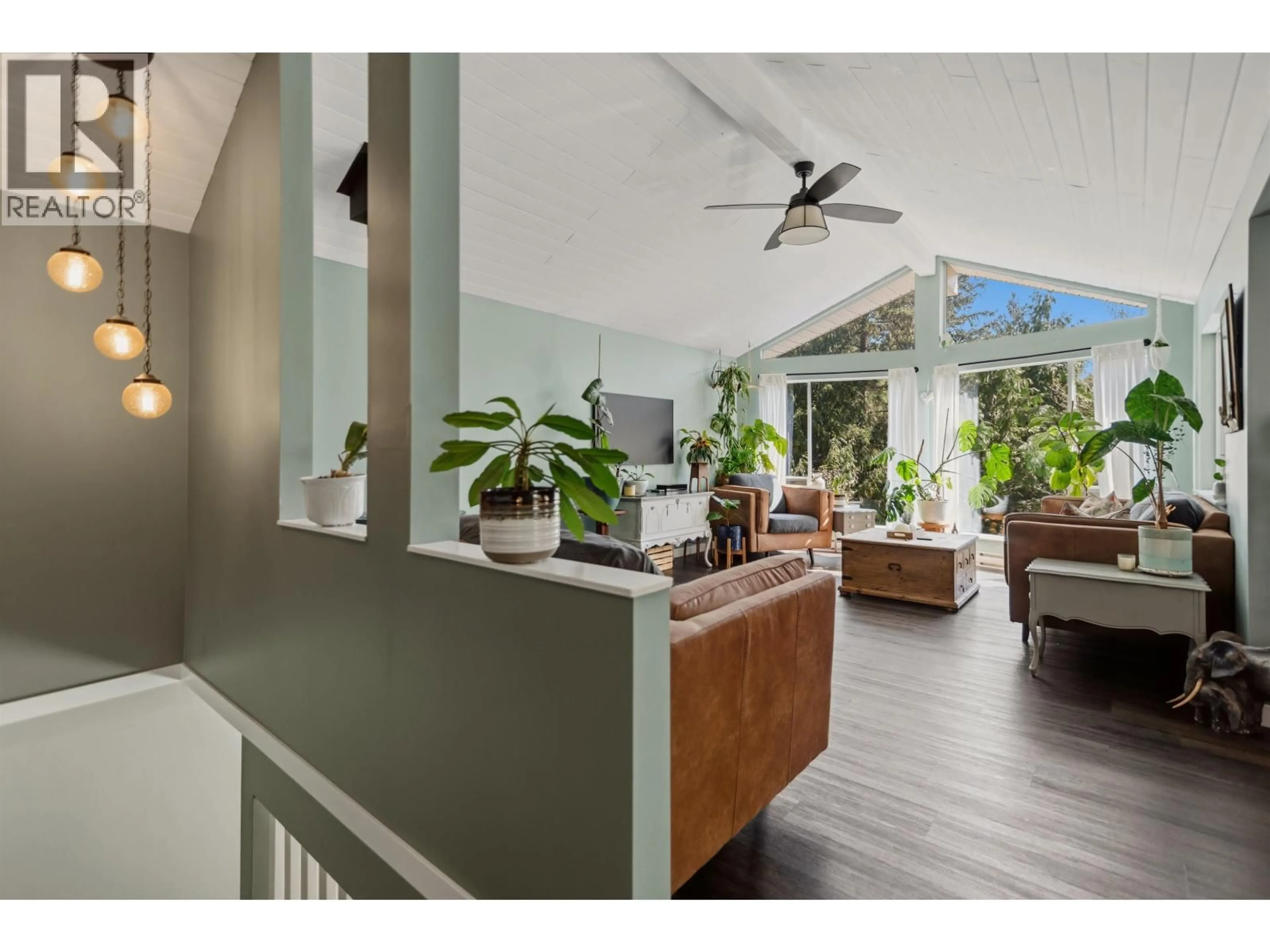 Unknown for 5549 SANS SOUCI ROAD, Halfmoon Bay British Columbia V7Z1B6