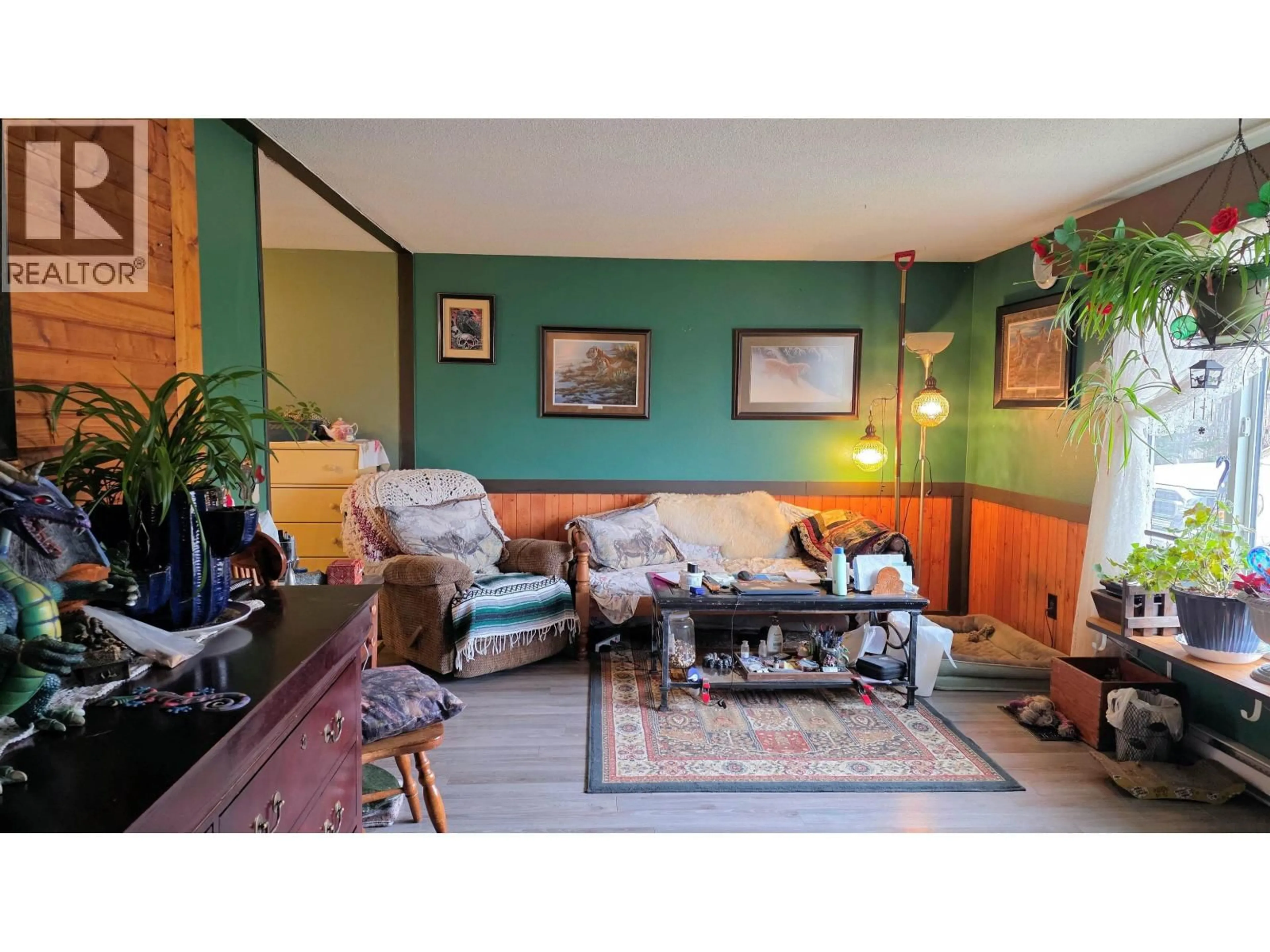 Living room with furniture, unknown for 15 HARMON CRESCENT, Granisle British Columbia V0J1W0