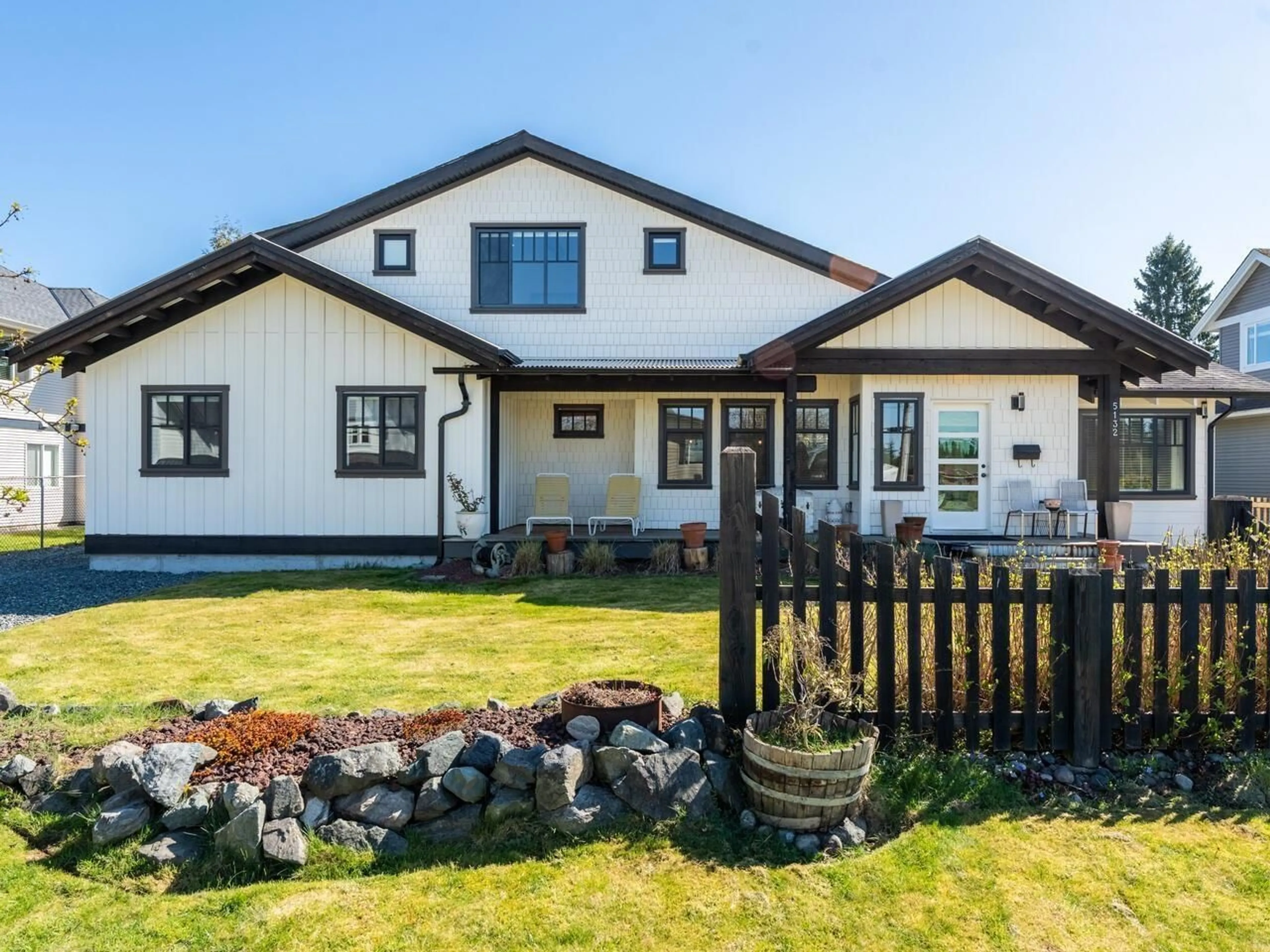 Home with vinyl exterior material, unknown for 5132 214 STREET, Langley British Columbia V3A5B7