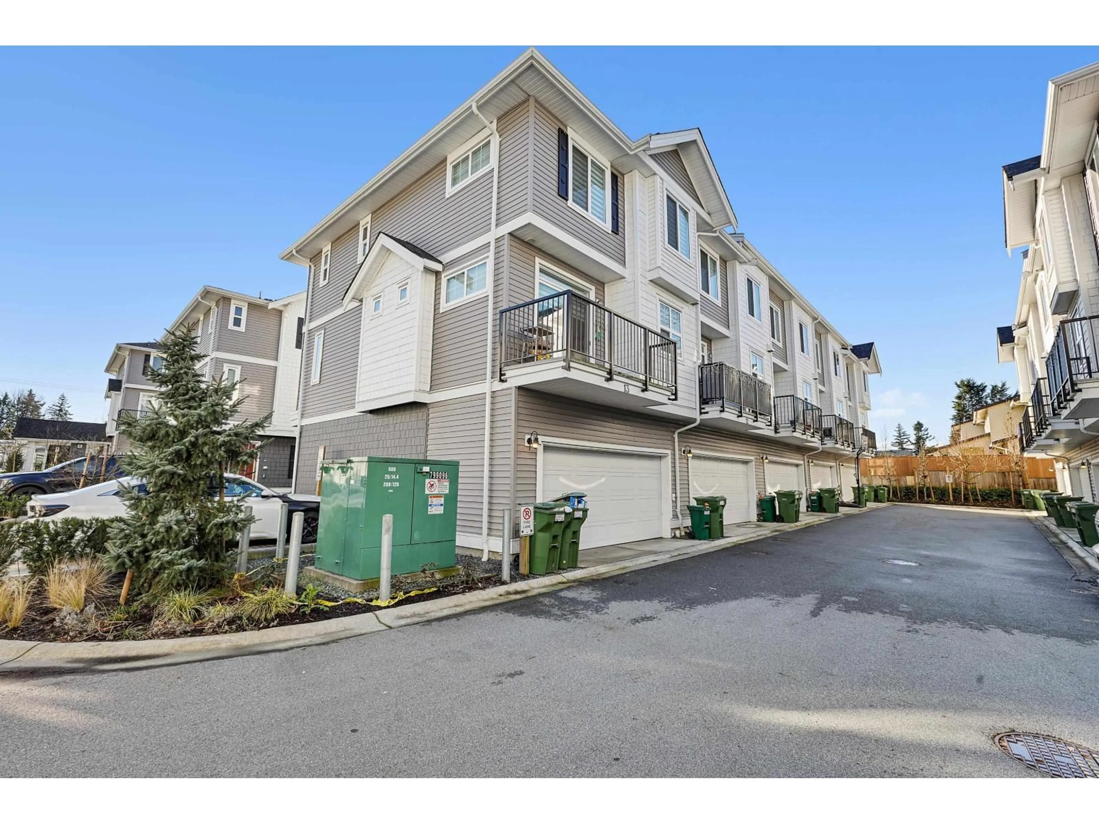 A pic from outside/outdoor area/front of a property/back of a property/a pic from drone, unknown for 13 - 2033 MCKENZIE ROAD, Abbotsford British Columbia V2S3Z6