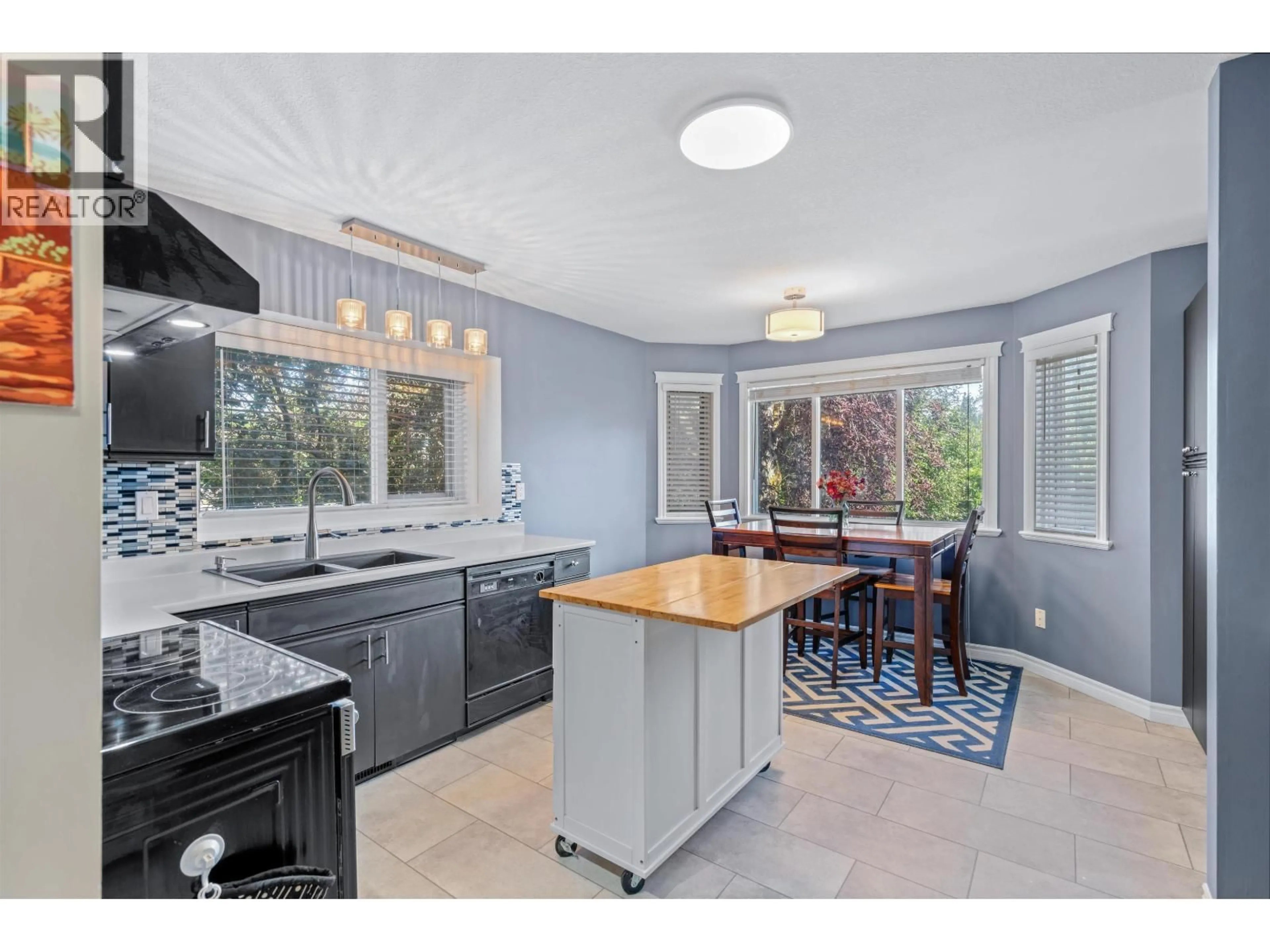 Open concept kitchen, ceramic/tile floor for 3327 WESTWOOD DRIVE, Prince George British Columbia V2N1S4