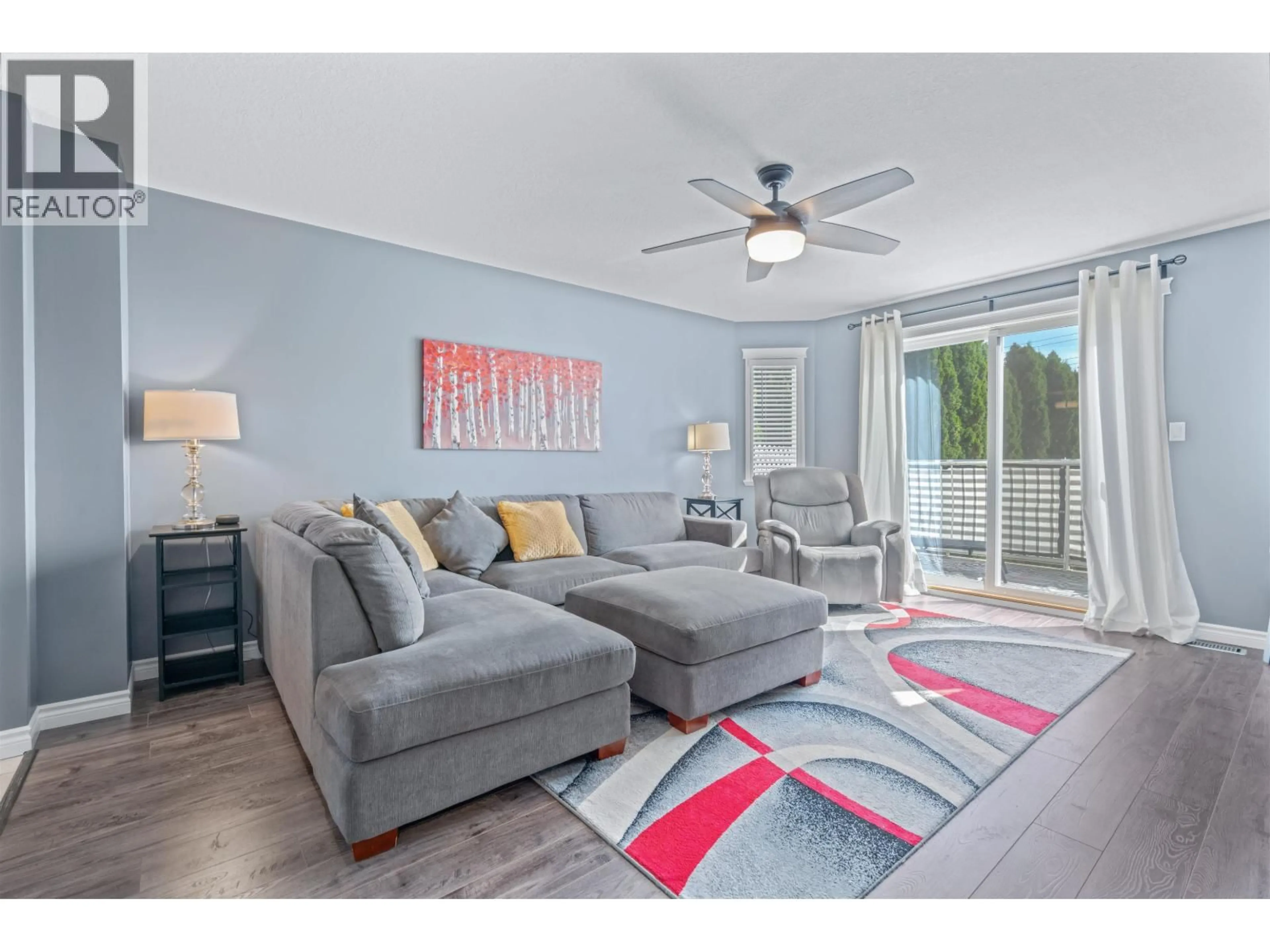 Living room with furniture, unknown for 3327 WESTWOOD DRIVE, Prince George British Columbia V2N1S4