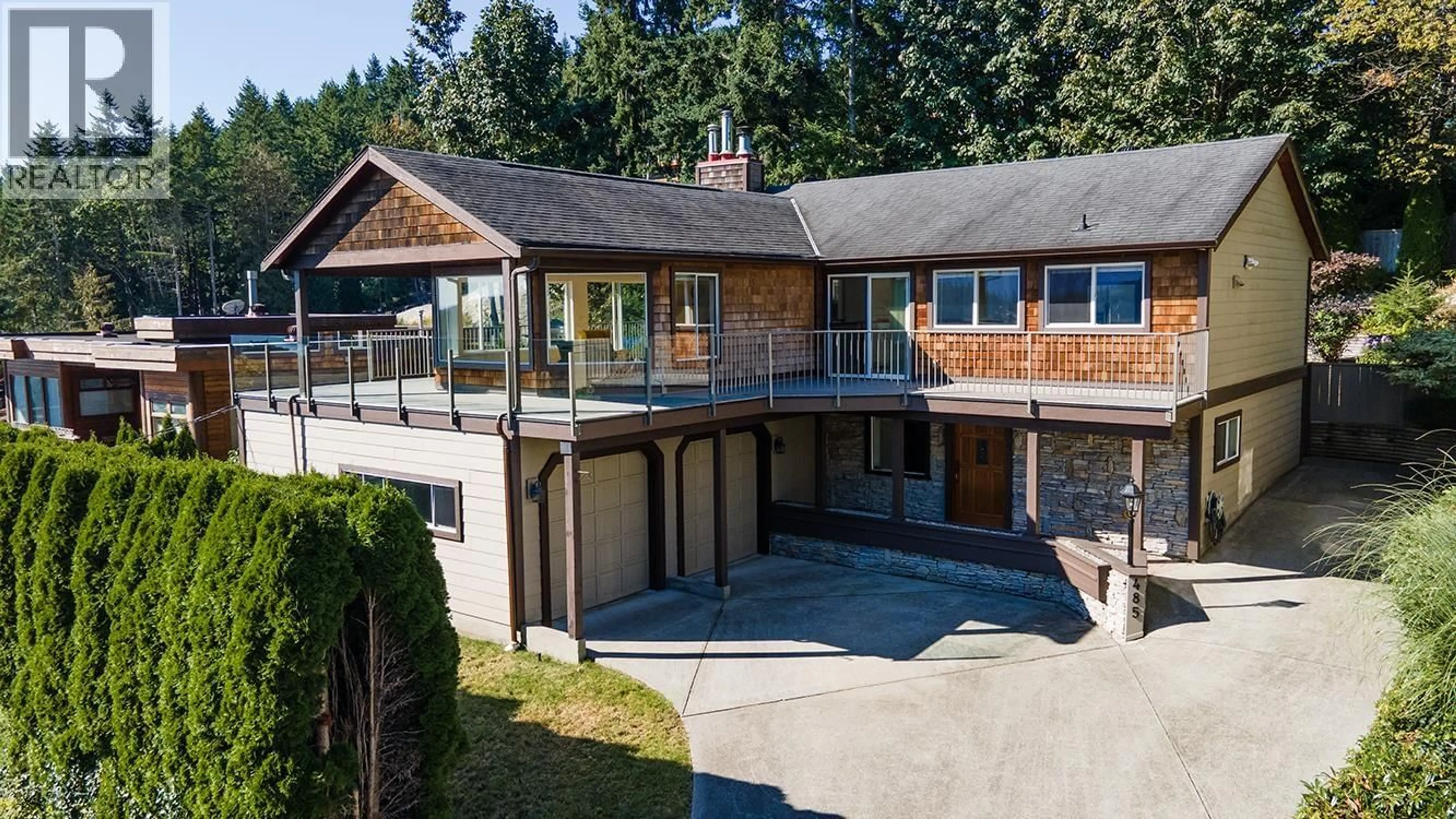 A pic from outside/outdoor area/front of a property/back of a property/a pic from drone, unknown for 485 ABBS ROAD, Gibsons British Columbia V0N1V0