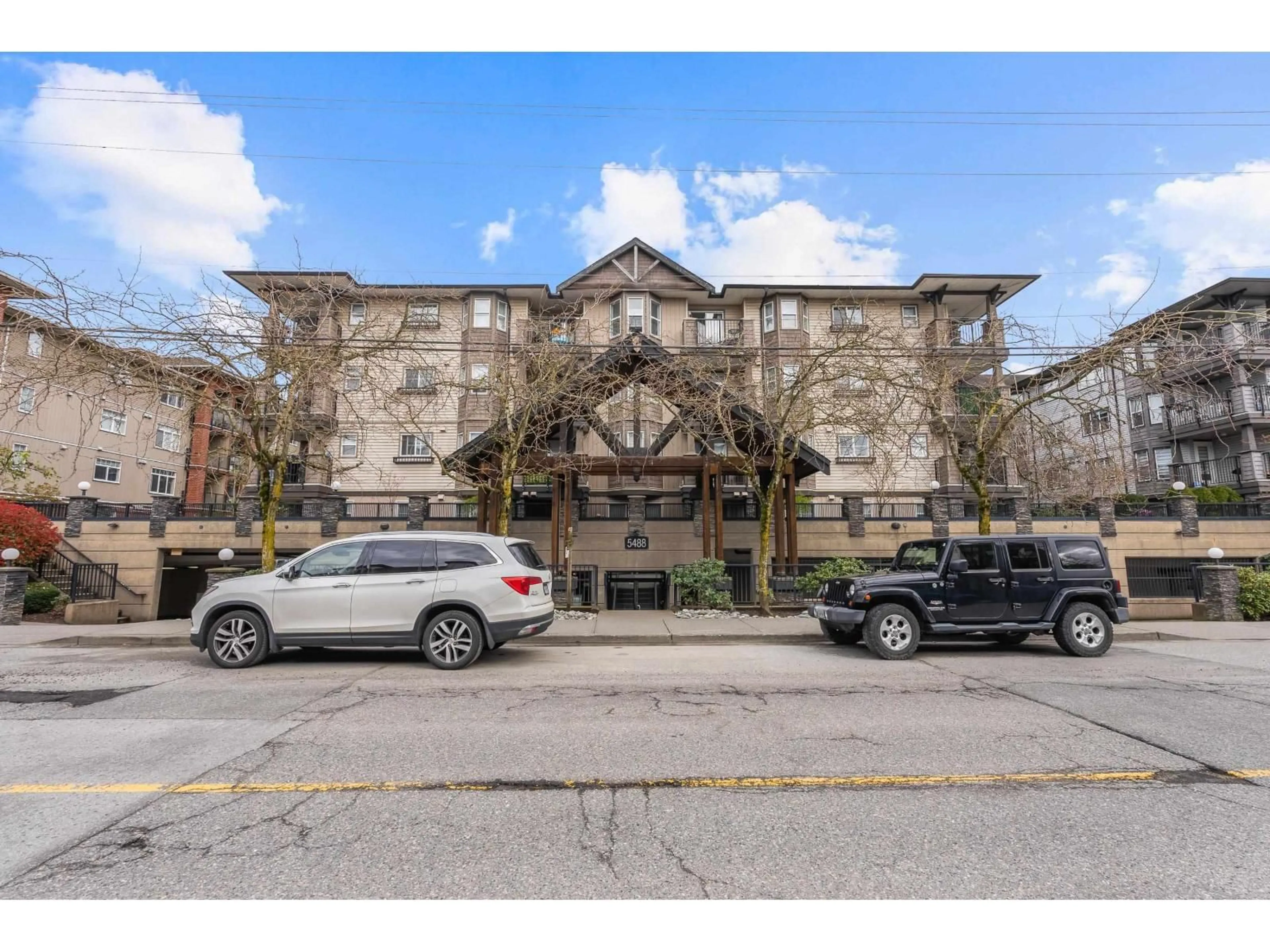 Unknown for 206 - 5488 198 STREET, Langley British Columbia V3A1G2