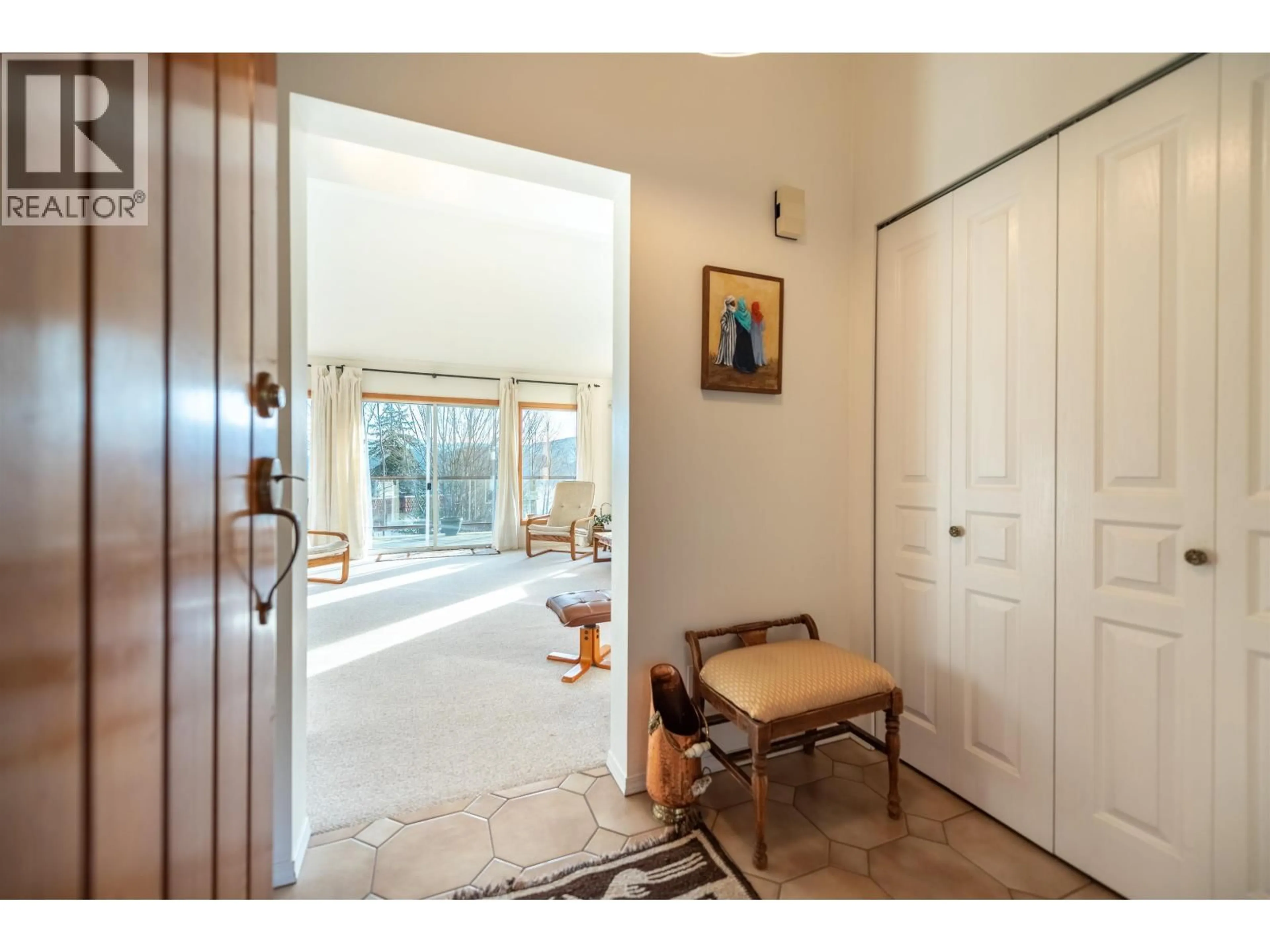 Indoor entryway for 476 ABBS ROAD, Gibsons British Columbia V0N1V8