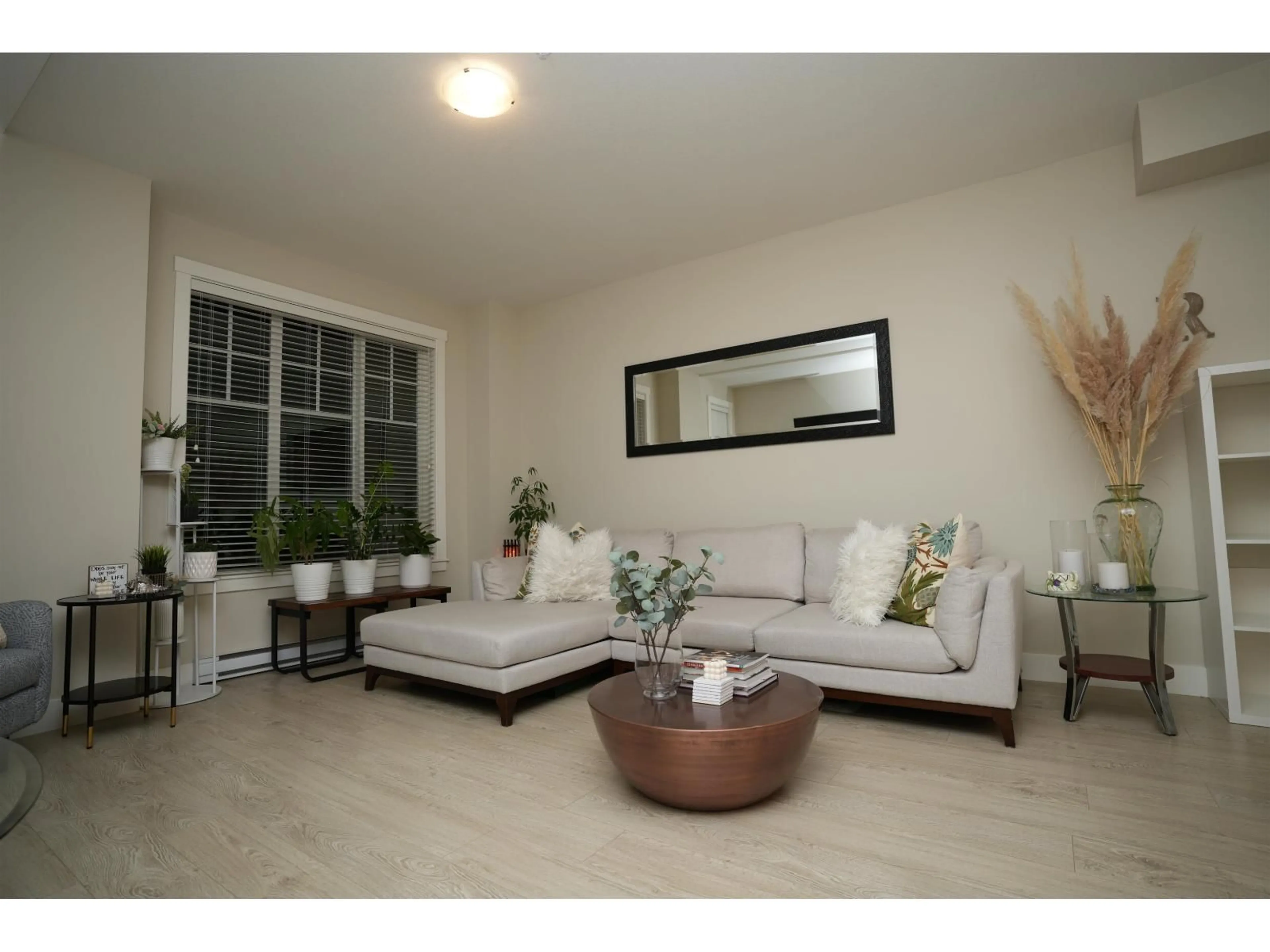 Living room with furniture, unknown for 34 - 20498 82 AVENUE, Langley British Columbia V2Y0V1