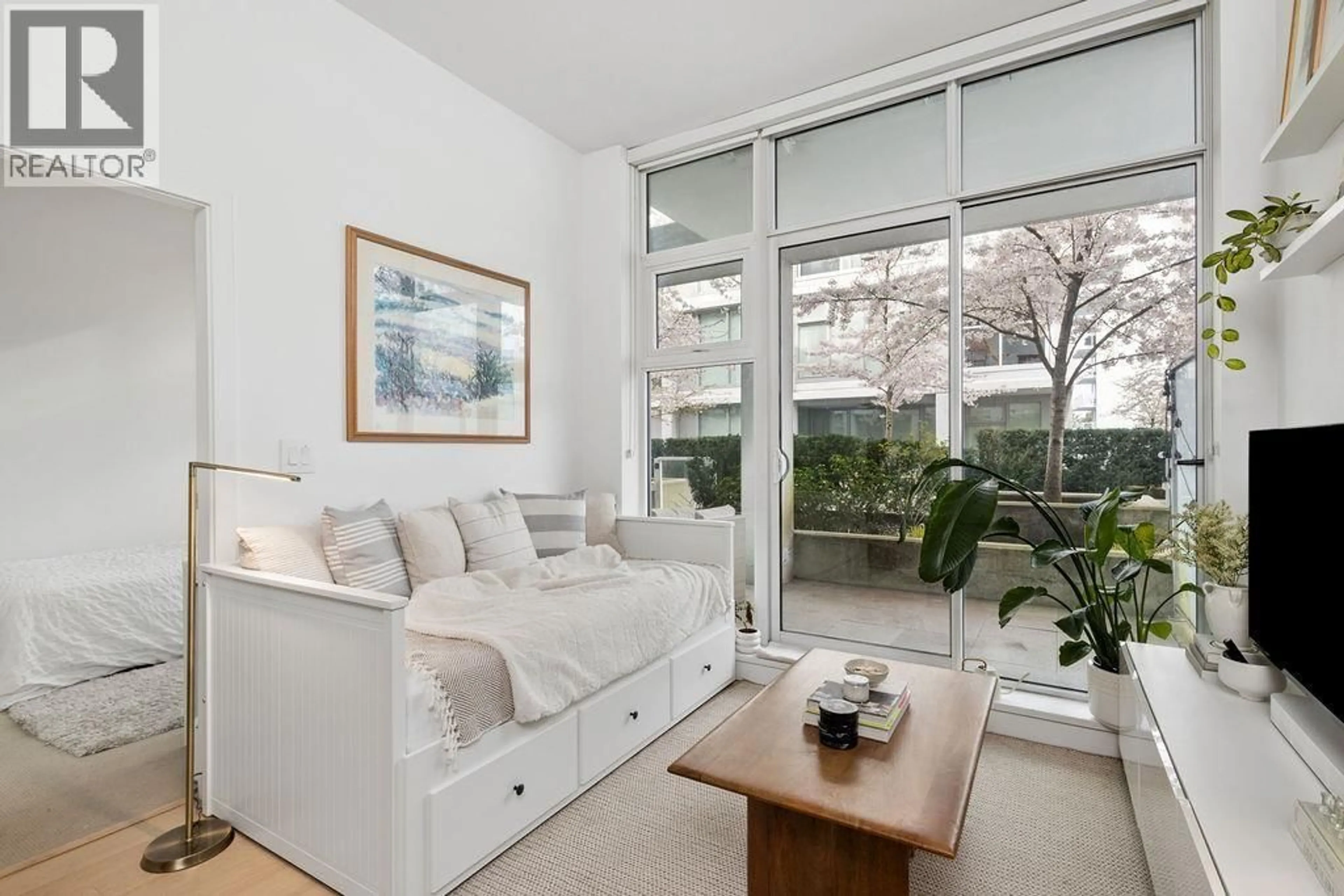 Living room with furniture, unknown for 328 - 2220 KINGSWAY STREET, Vancouver British Columbia V5N2T7