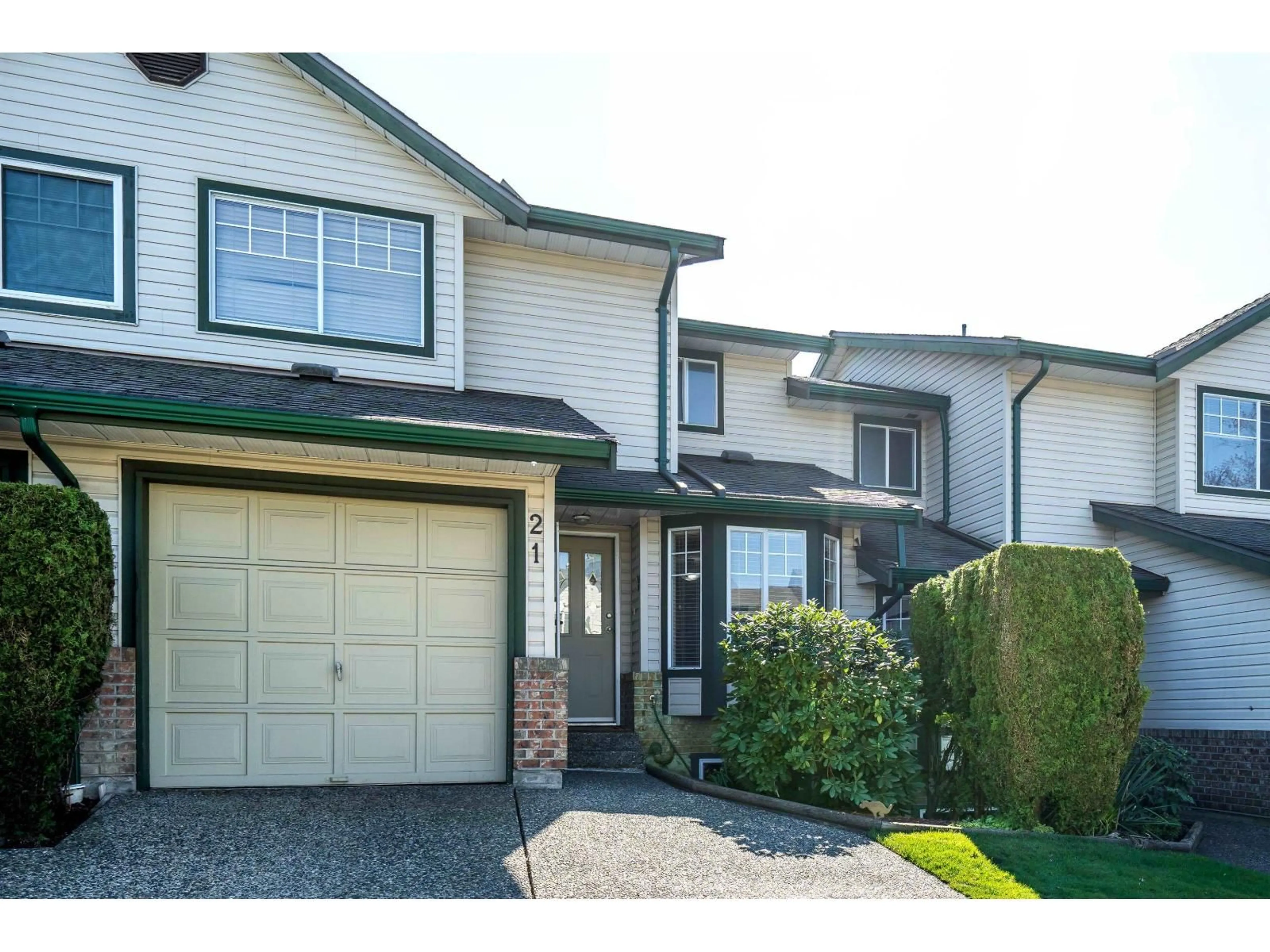 Home with vinyl exterior material, street for 21 - 8863 216 STREET, Langley British Columbia V1M2G9