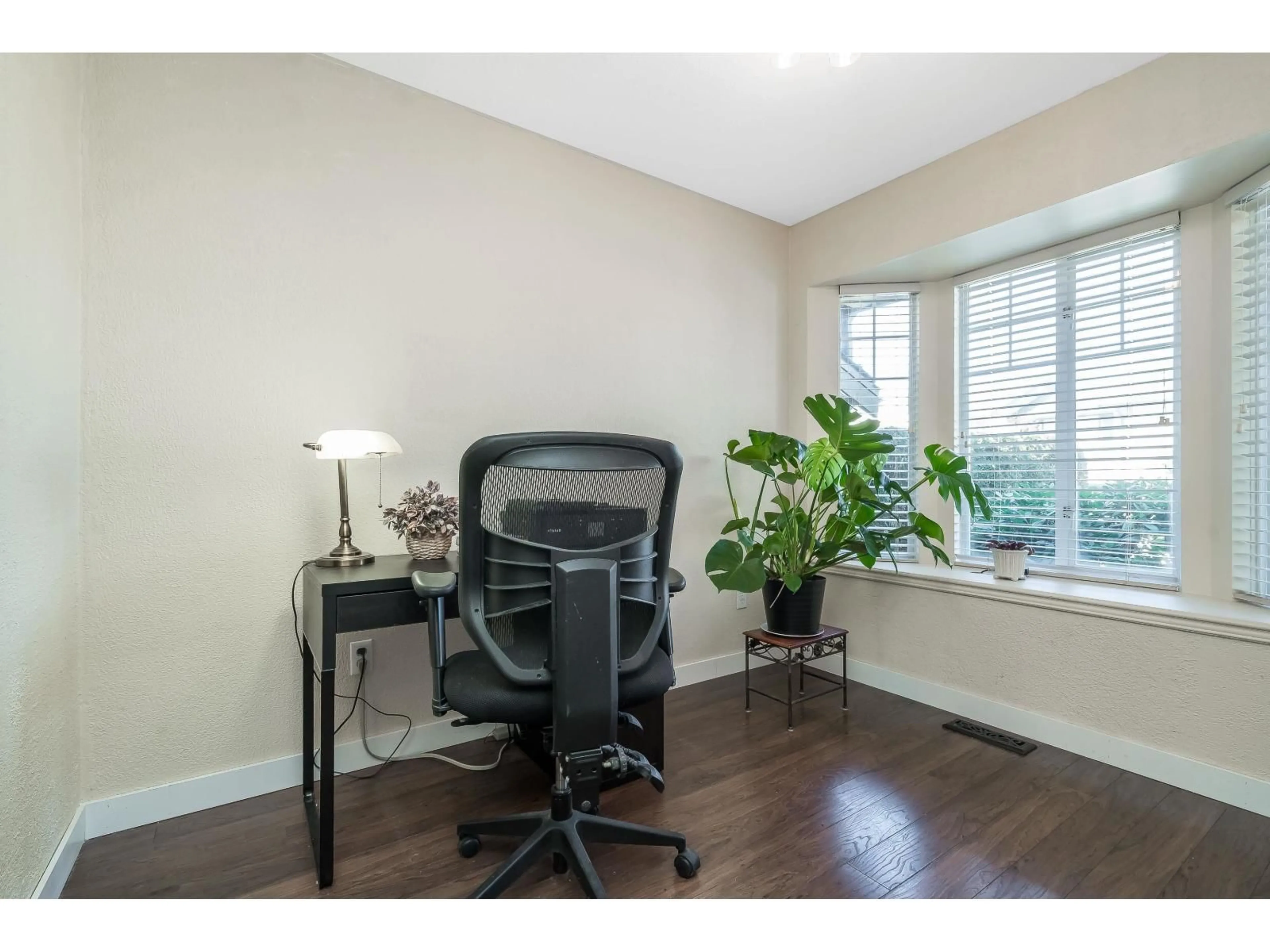 A pic of a room for 21 - 8863 216 STREET, Langley British Columbia V1M2G9