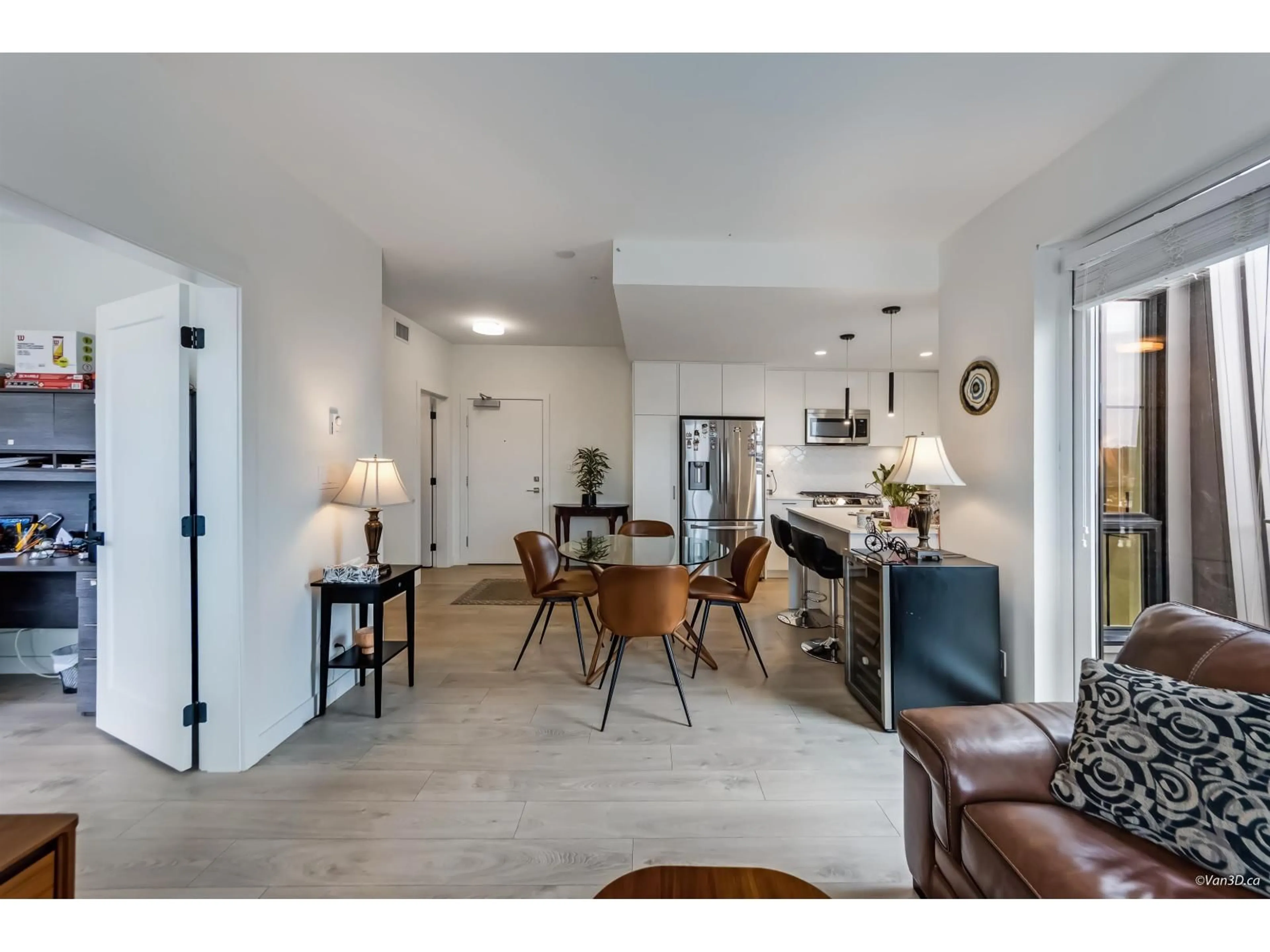 Living room with furniture, unknown for 606 - 20052 83A AVENUE, Langley British Columbia V2Y3P4