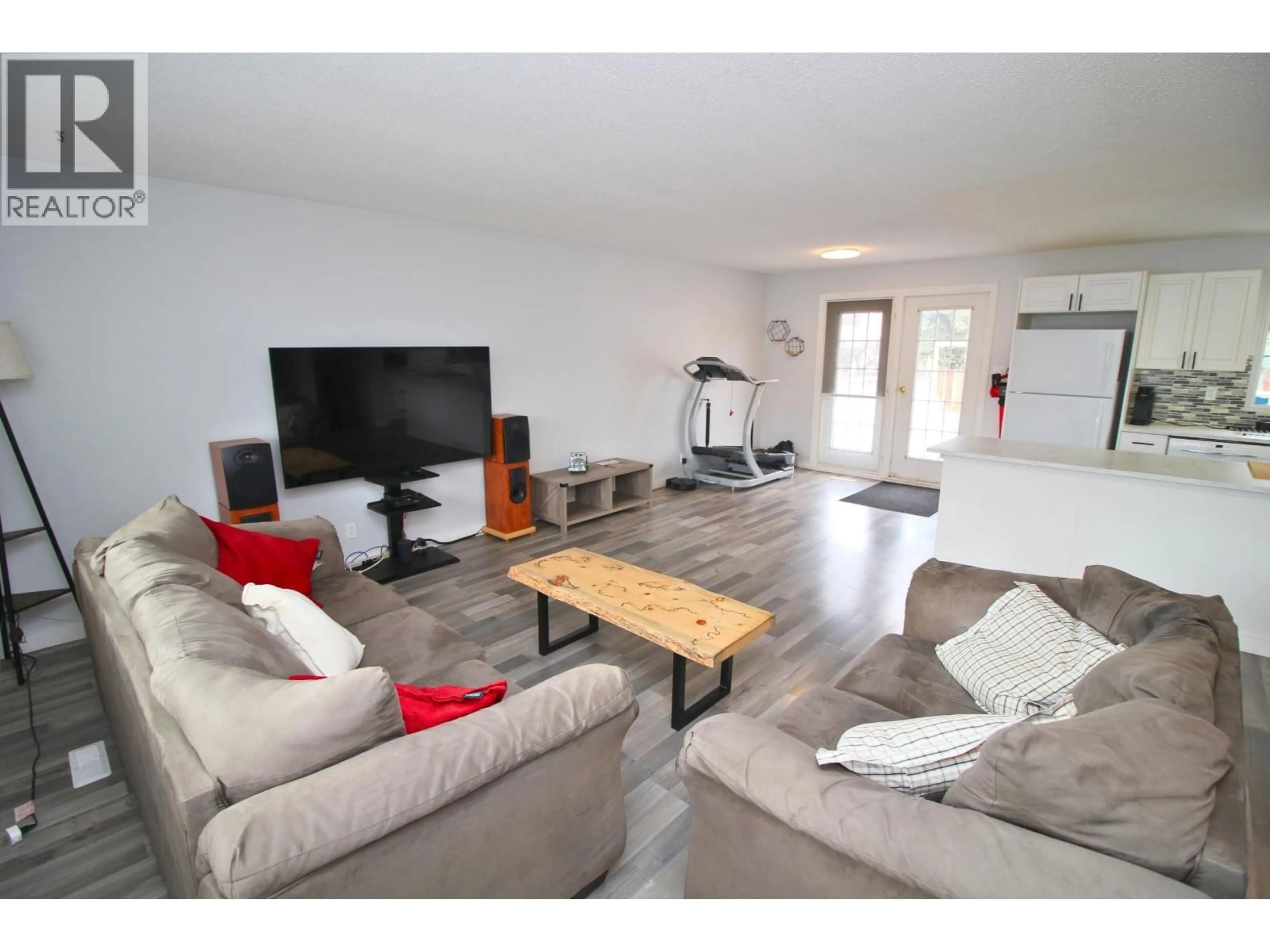 Living room with furniture, unknown for 3365 JEWEL ROAD, Houston British Columbia V0J1Z0