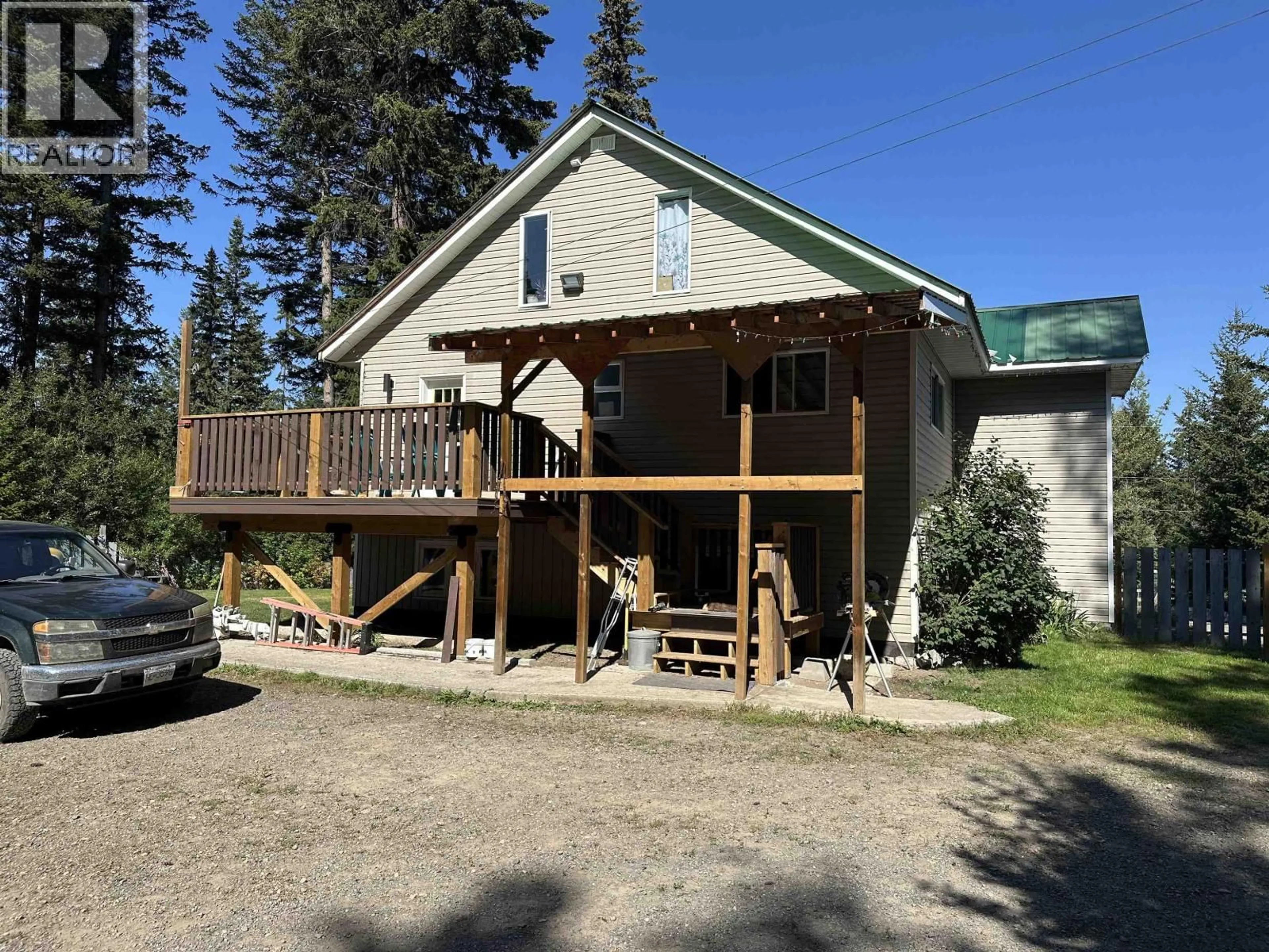 A pic from outside/outdoor area/front of a property/back of a property/a pic from drone, unknown for 7617 CLEARVIEW ROAD, Lone Butte British Columbia V0K1X3