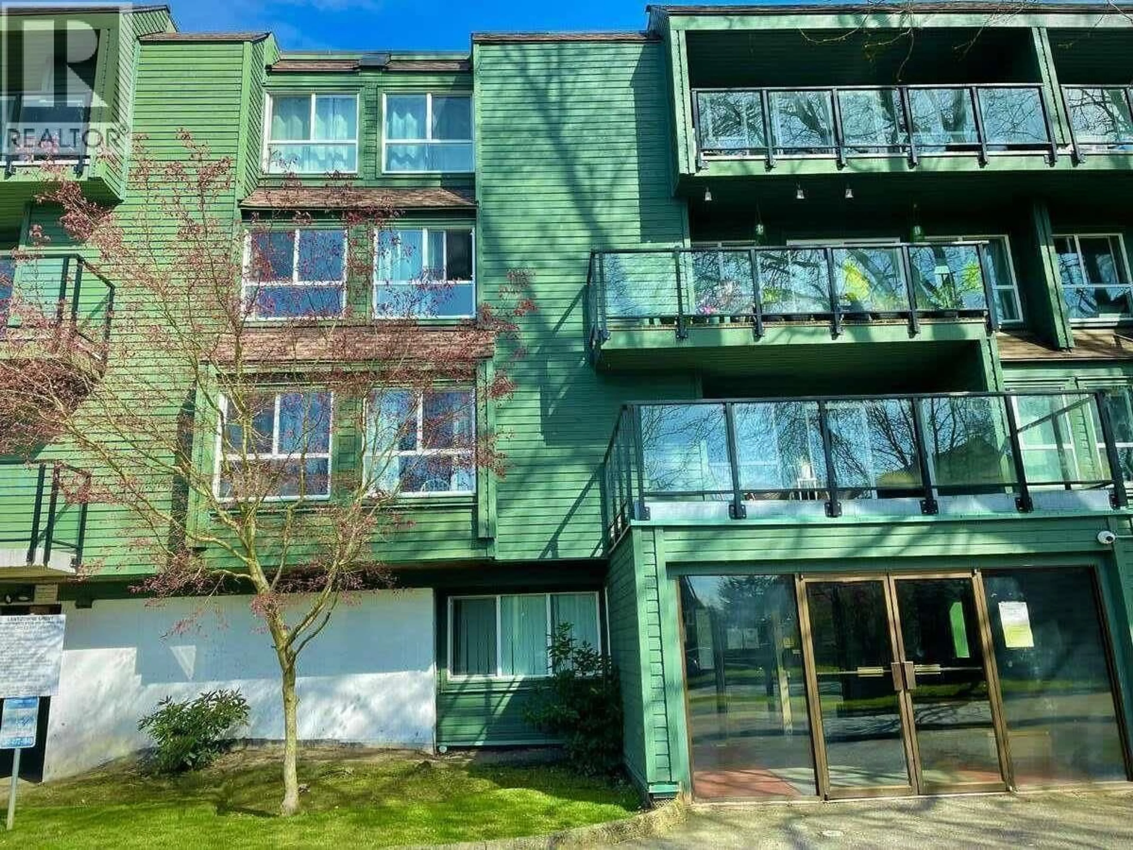 A pic from outside/outdoor area/front of a property/back of a property/a pic from drone, building for 312 - 8591 WESTMINSTER HIGHWAY, Richmond British Columbia V6X3E2