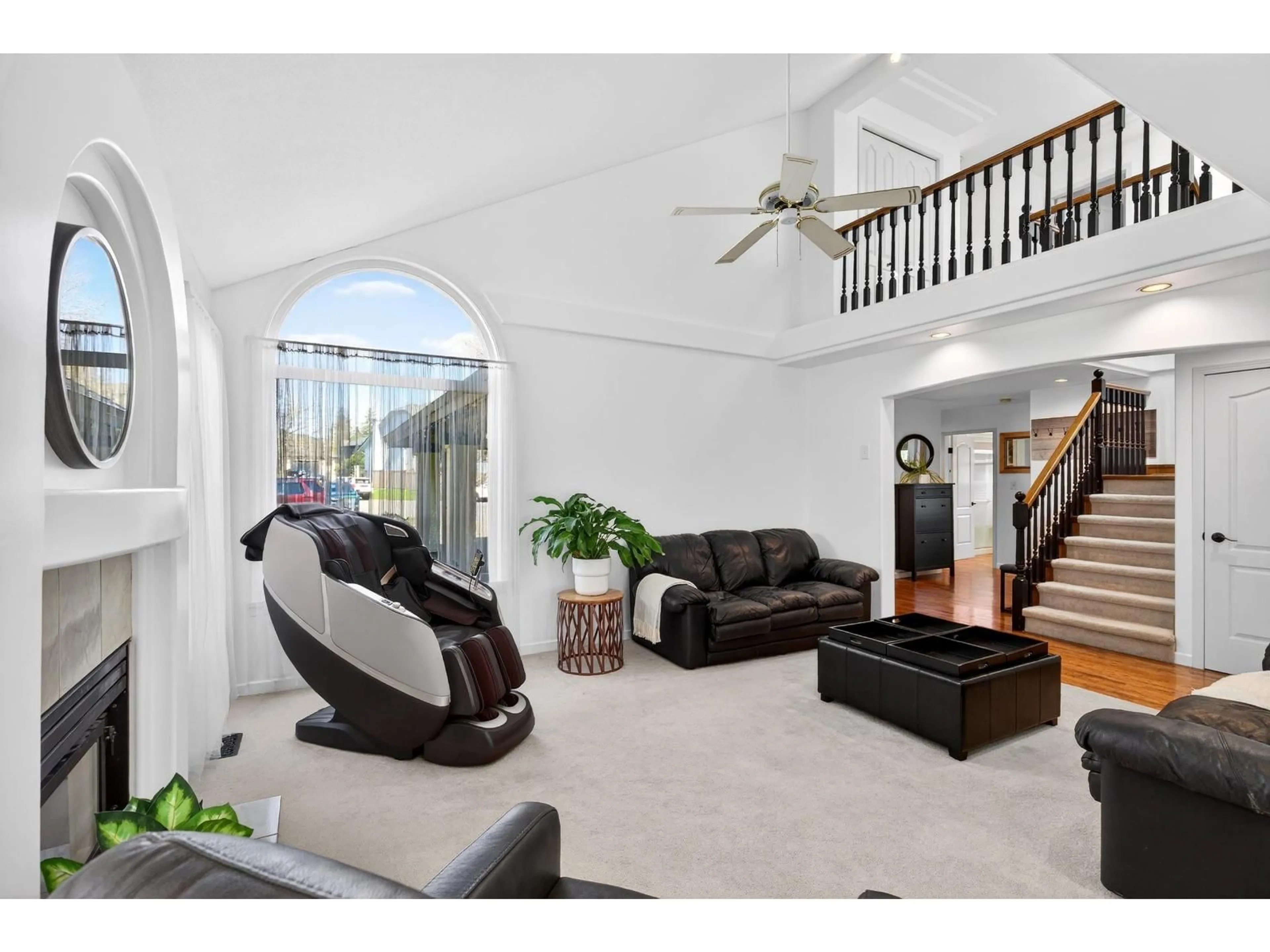 Unknown for 8573 142 STREET, Surrey British Columbia V3W0S3