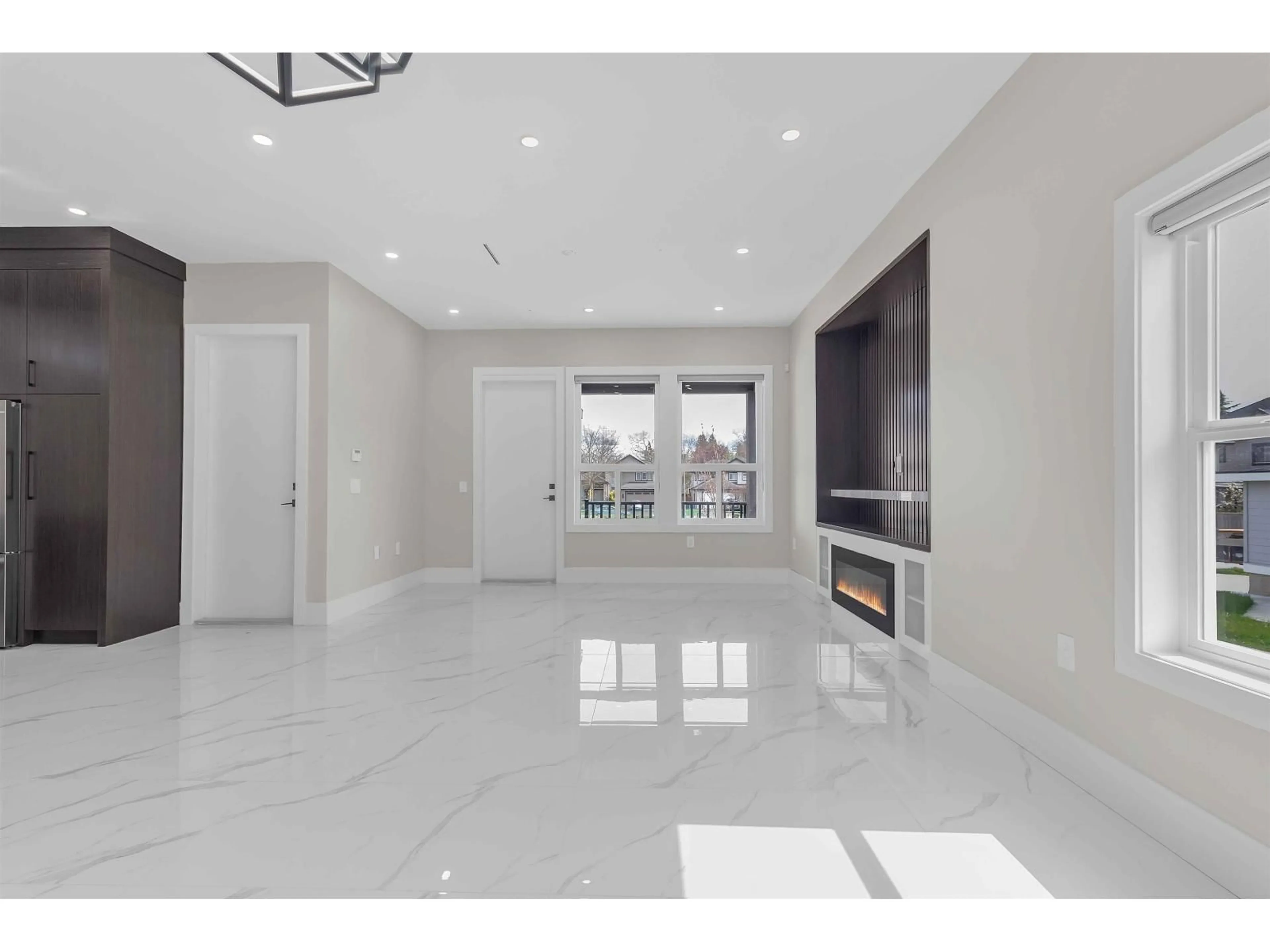 Unknown for 5942 168 STREET, Surrey British Columbia V3S3X6
