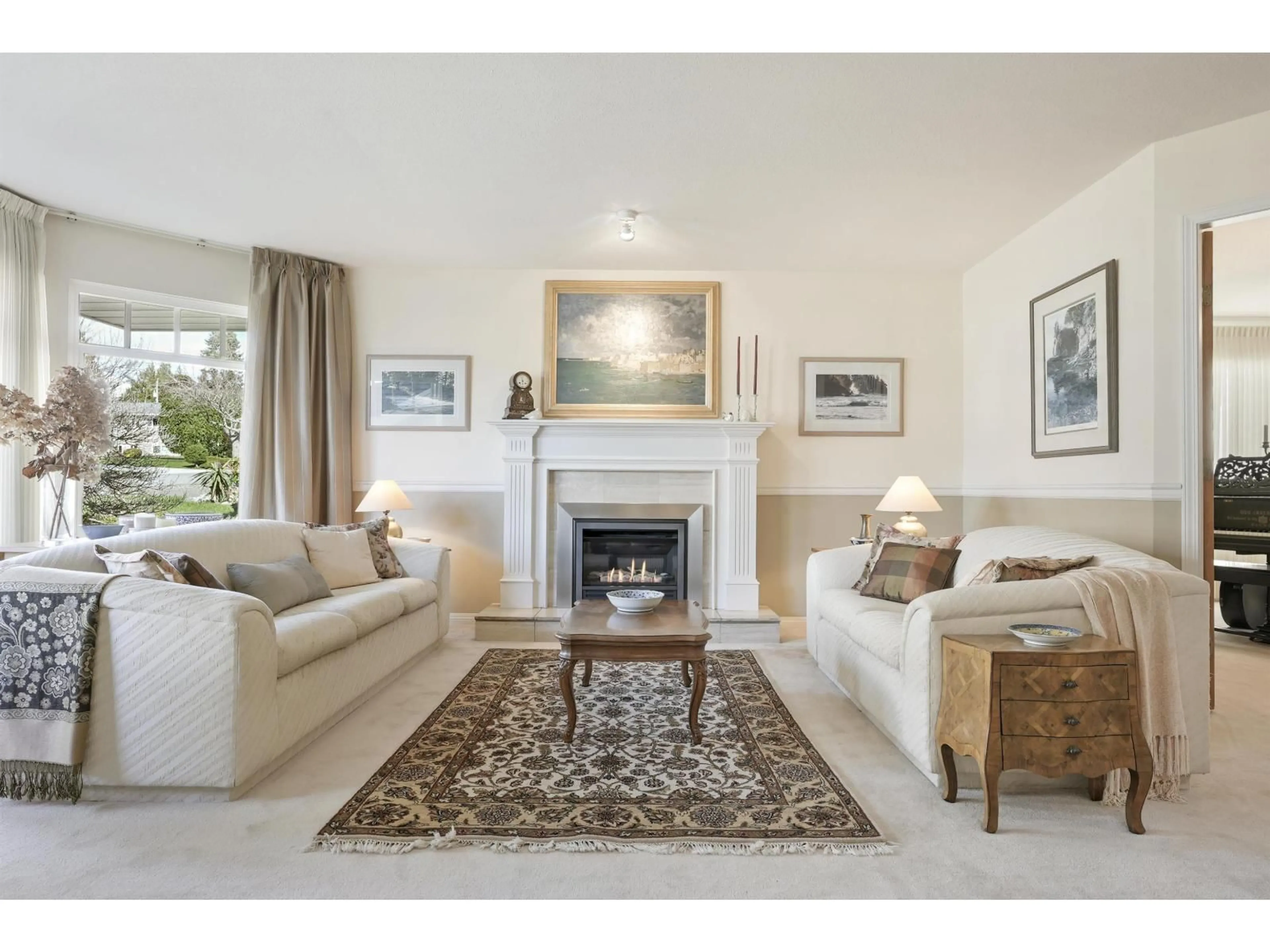 Living room with furniture, carpet floor for 12708 17A AVENUE, Surrey British Columbia V4A9C6