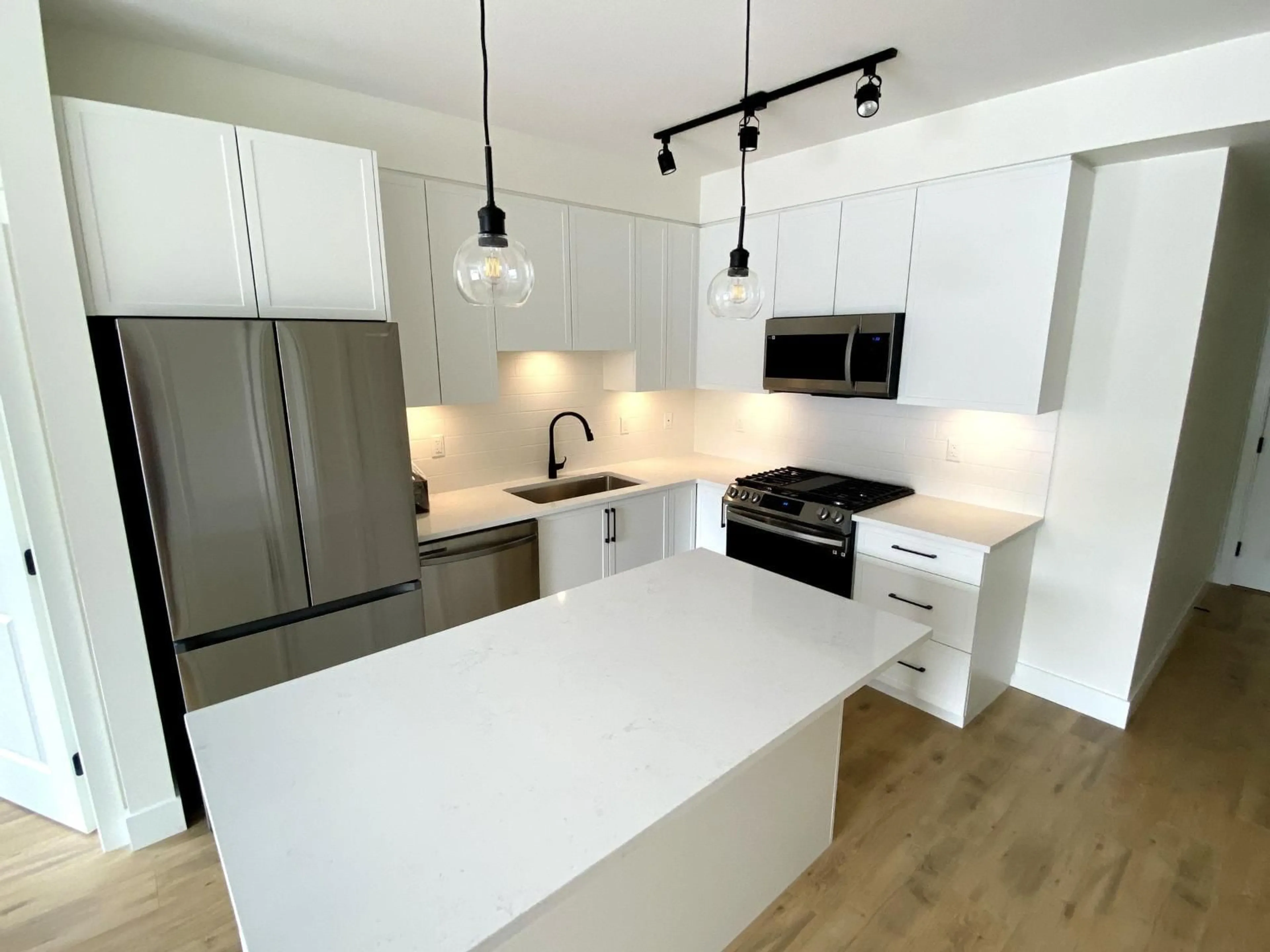 Open concept kitchen, unknown for 206 - 19935 75A AVENUE, Langley British Columbia V2Y4L6