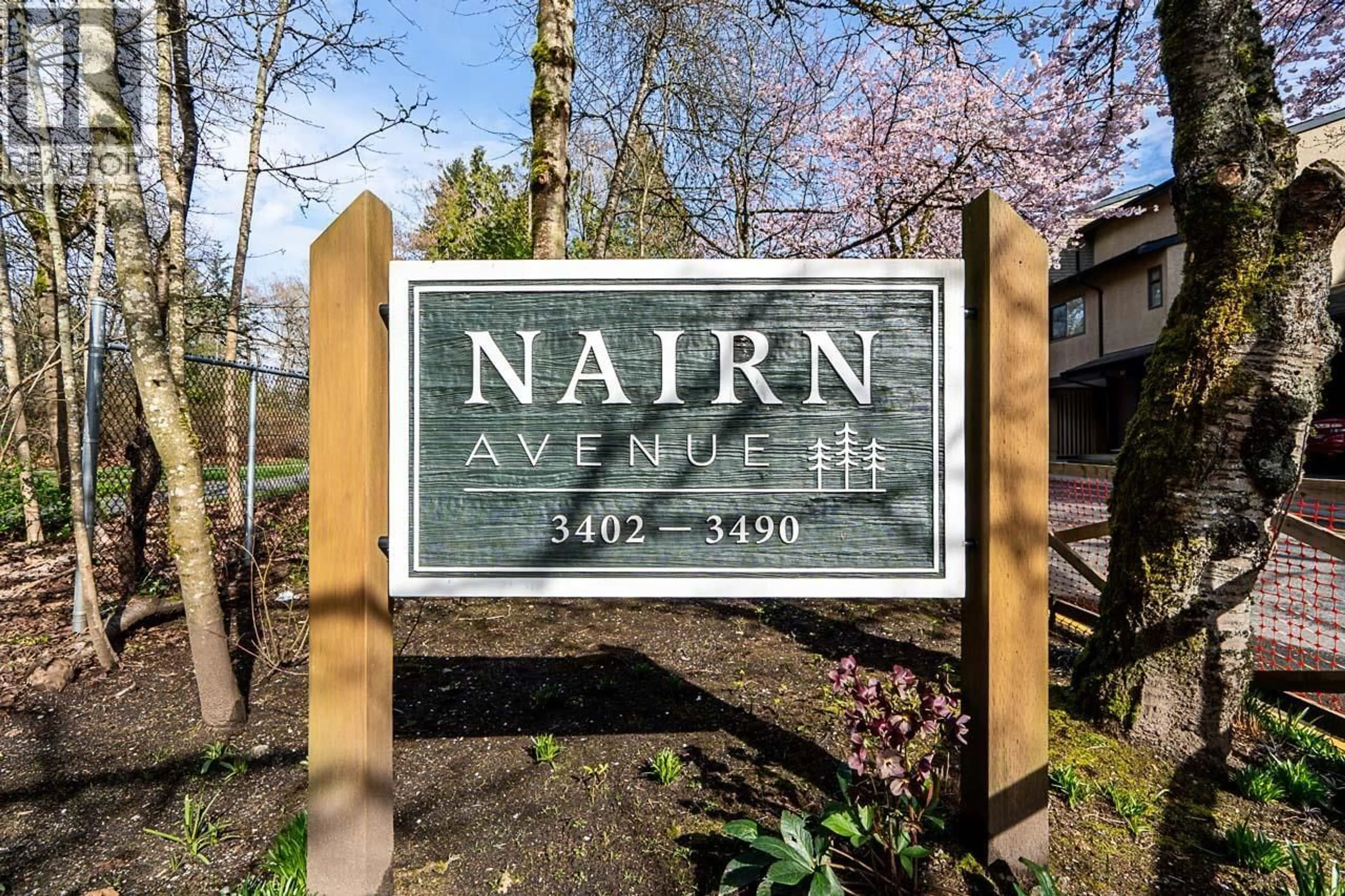 Indoor foyer for 3416 NAIRN AVENUE, Vancouver British Columbia V5S4B5