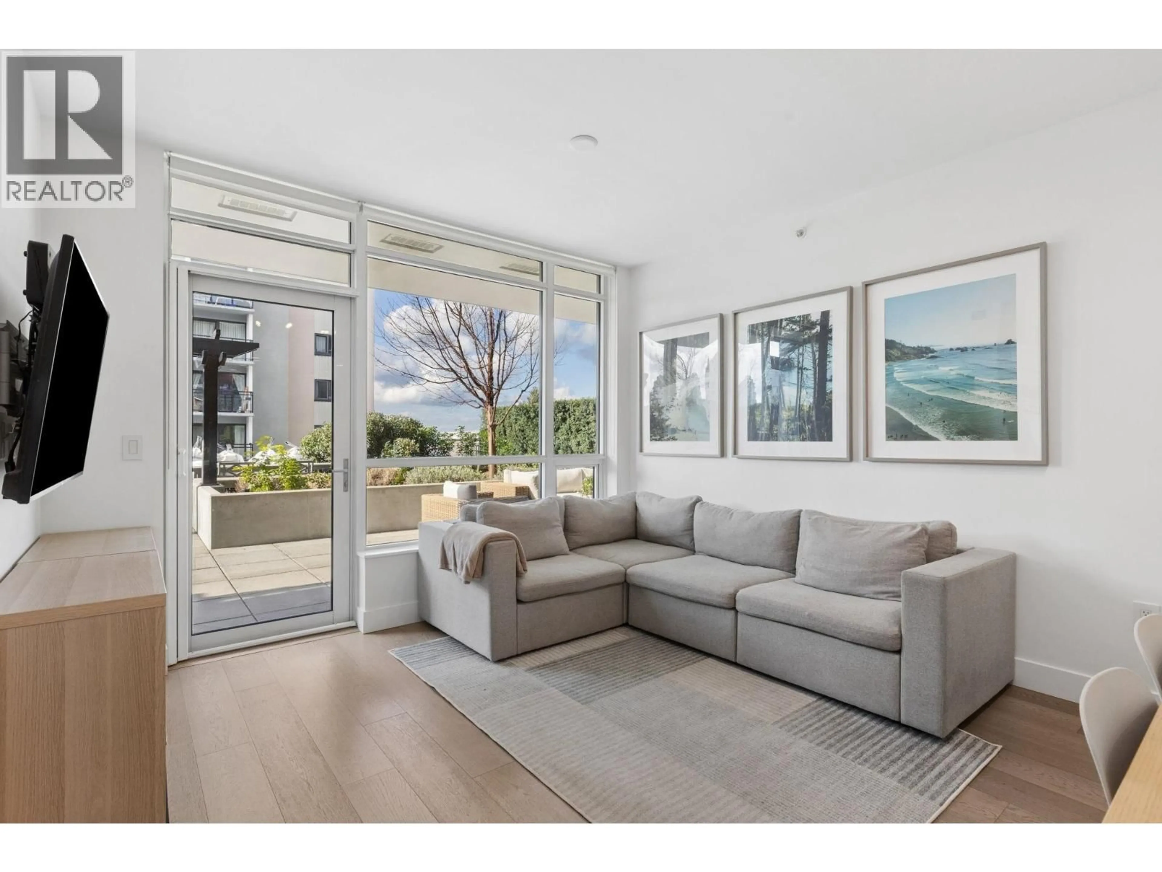 Unknown for 208 - 177 3RD STREET, North Vancouver British Columbia V7M0G5