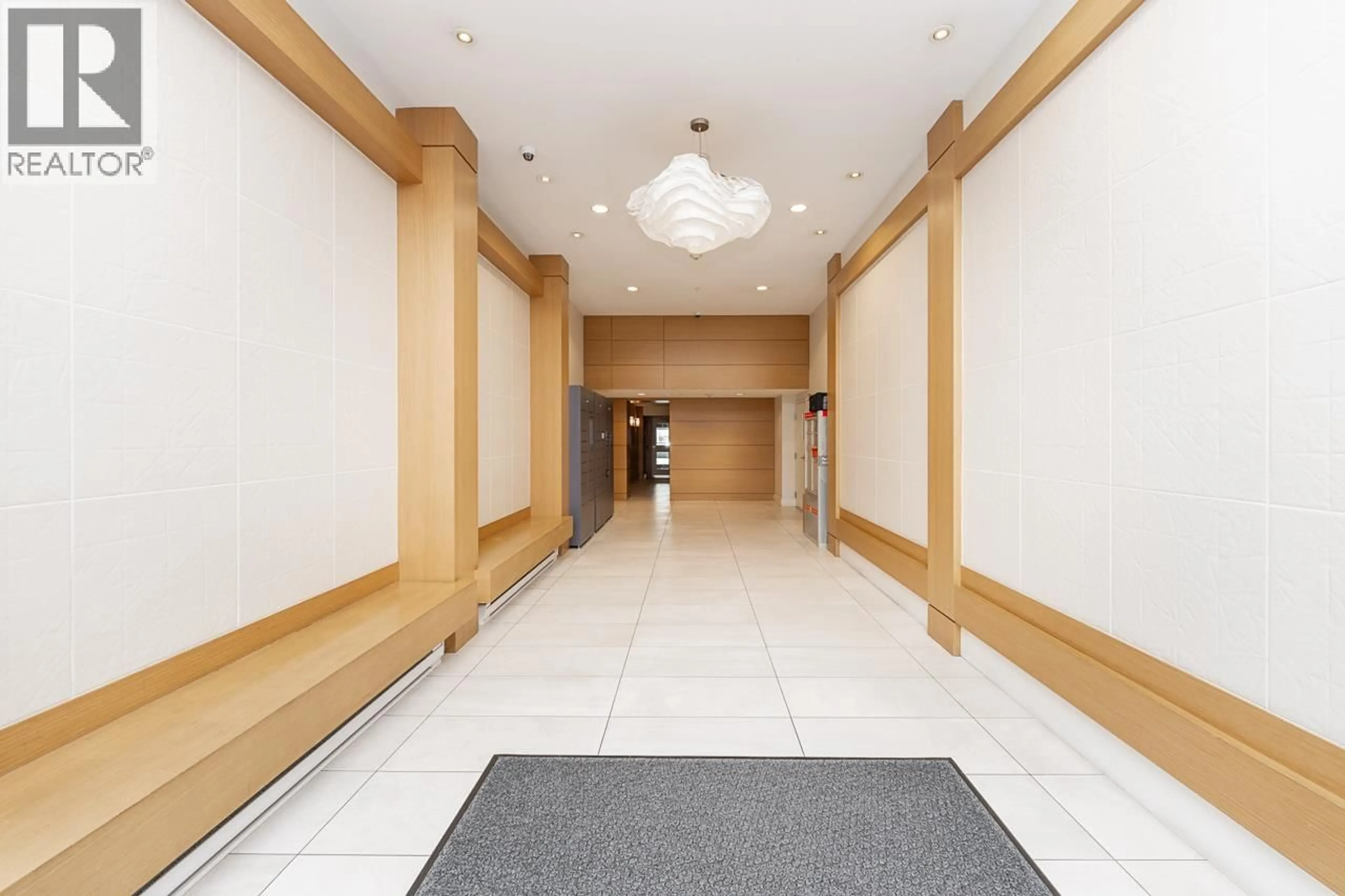 Indoor foyer for 309 - 668 COLUMBIA STREET, New Westminster British Columbia V3M1A9