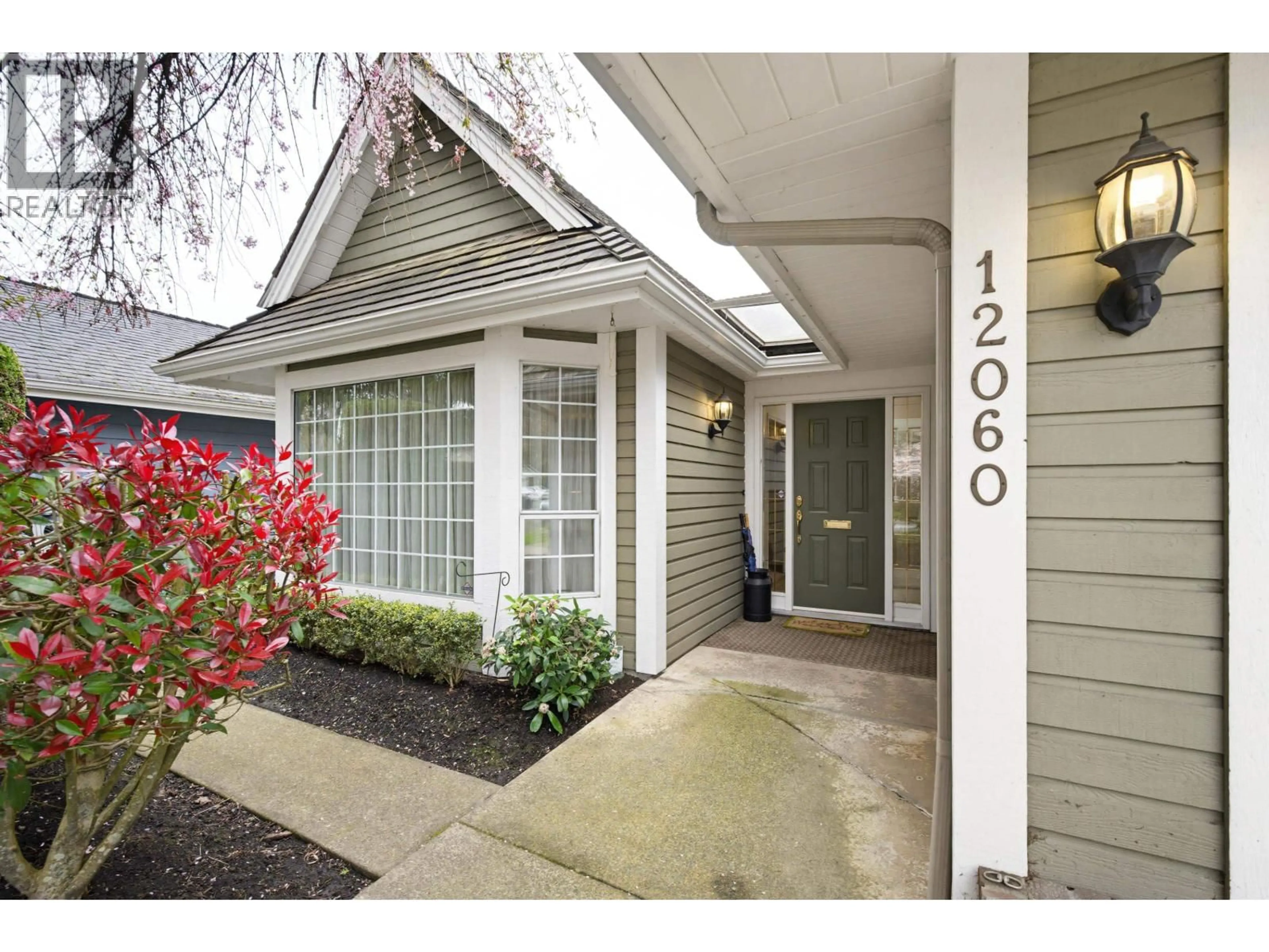 Indoor entryway for 12060 OSPREY DRIVE, Richmond British Columbia V7E3S6