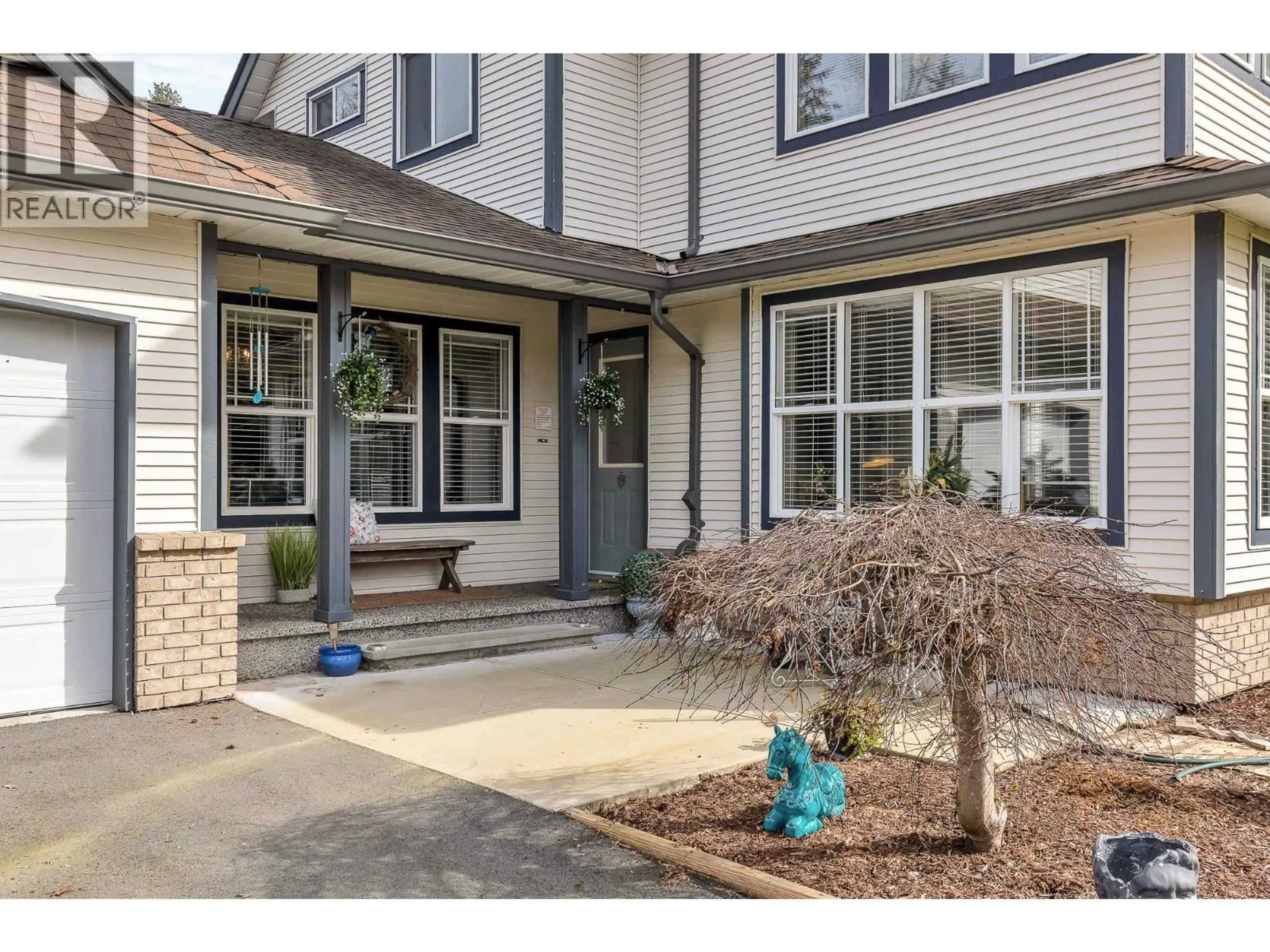 Indoor entryway for 26497 126 AVENUE, Maple Ridge British Columbia V2W1C9