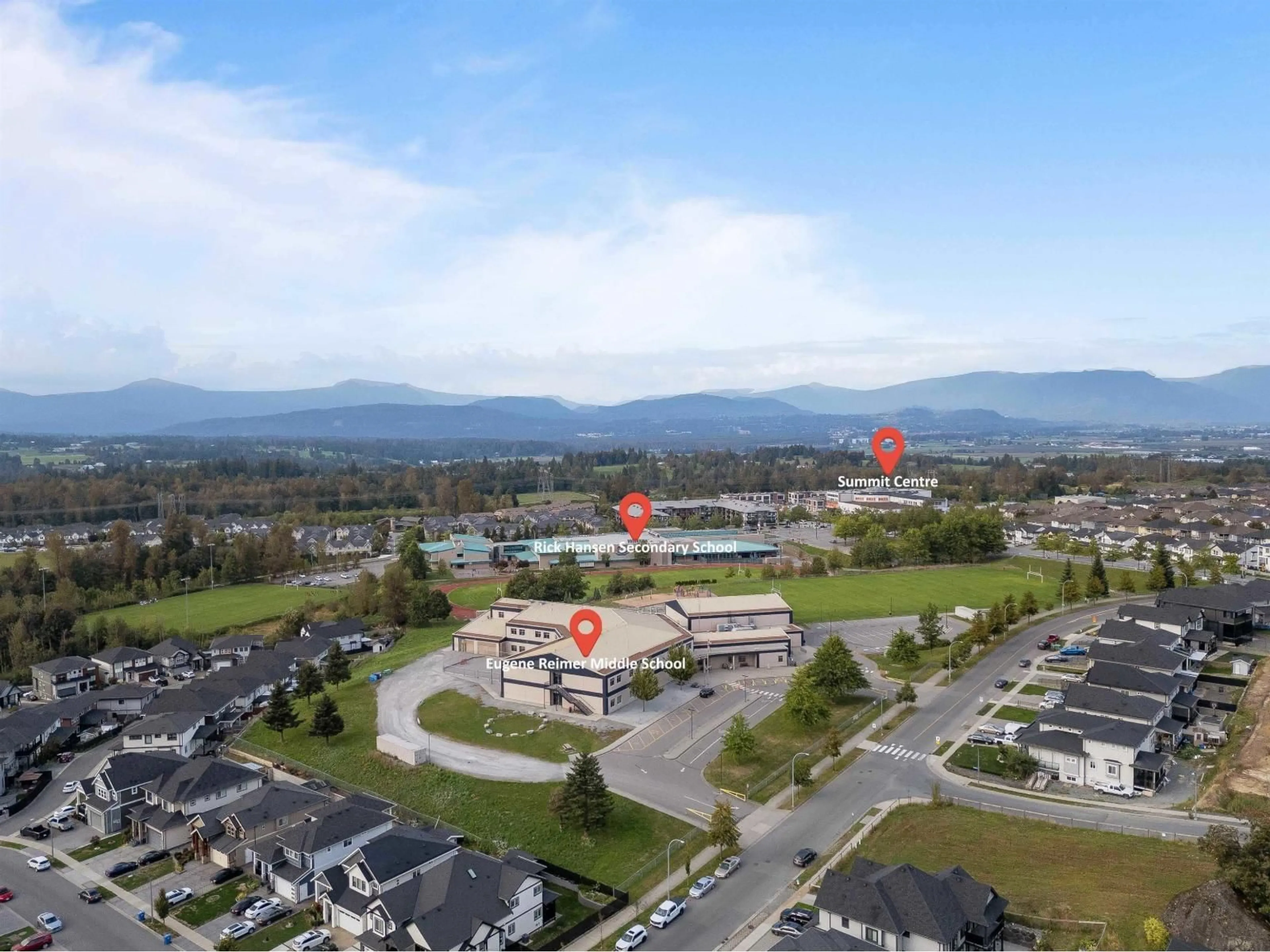 A pic from outside/outdoor area/front of a property/back of a property/a pic from drone, mountain view for 3272 QUAIL COURT, Abbotsford British Columbia V2T6N1
