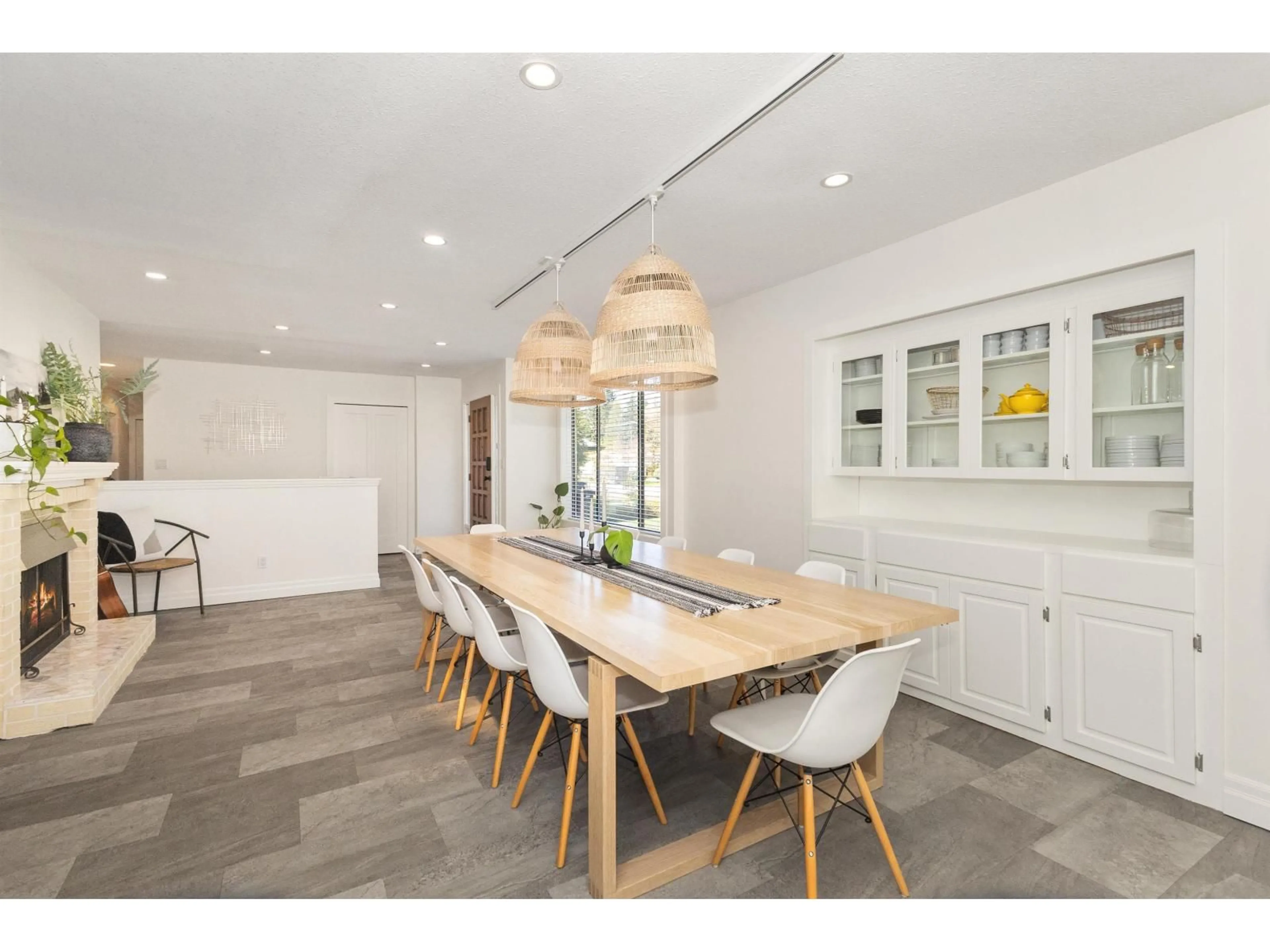 Dining room, unknown for 34258 REDWOOD AVENUE, Abbotsford British Columbia V2S2T7