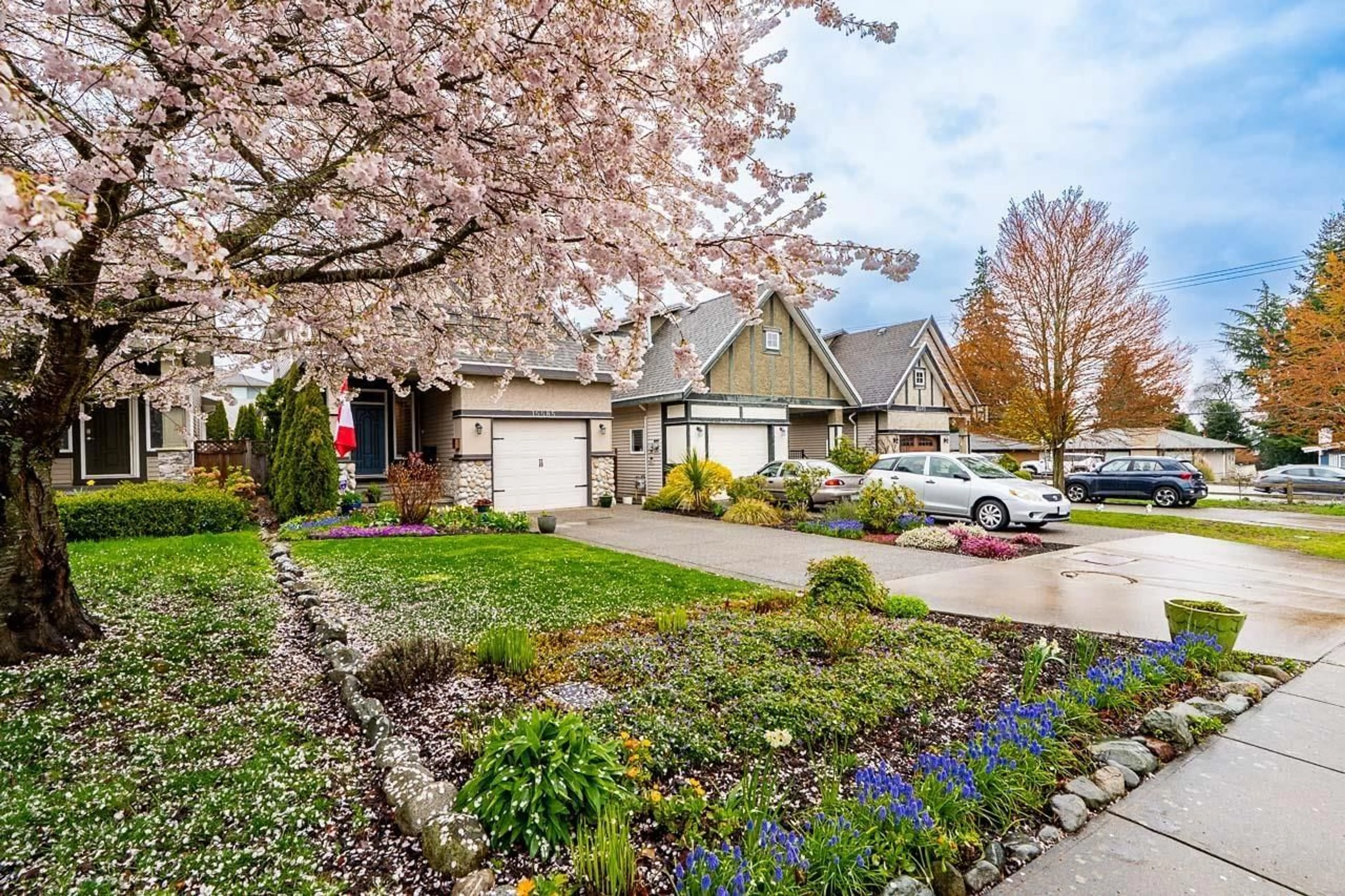 Unknown for 15585 GOGGS AVENUE, White Rock British Columbia V4B2N5