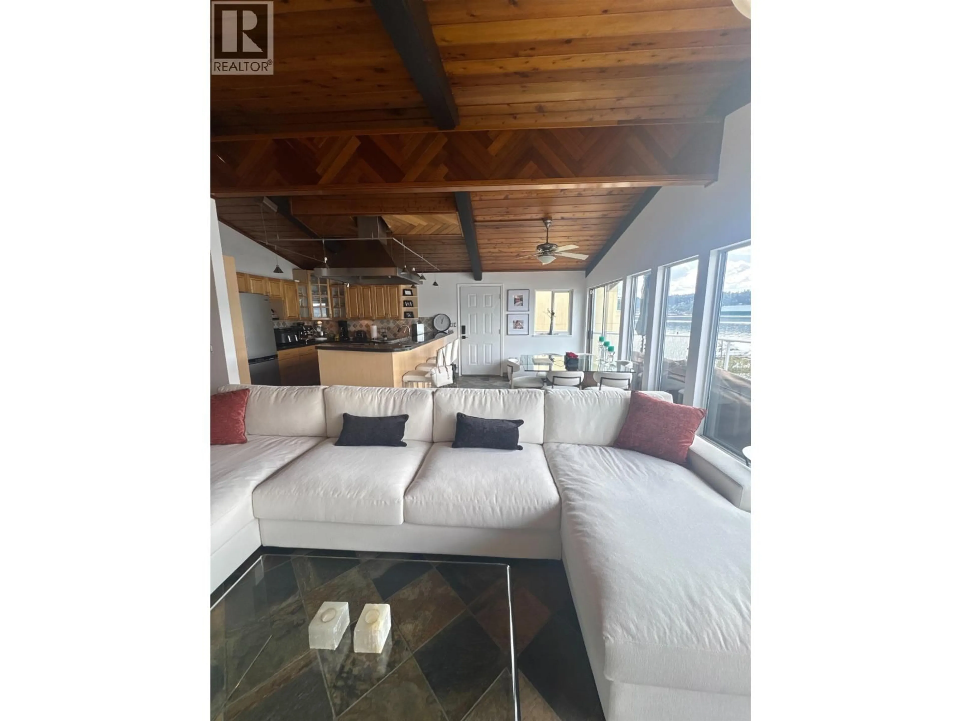 Living room with furniture, unknown for 1132 ALDERSIDE ROAD, Port Moody British Columbia V3H3A6