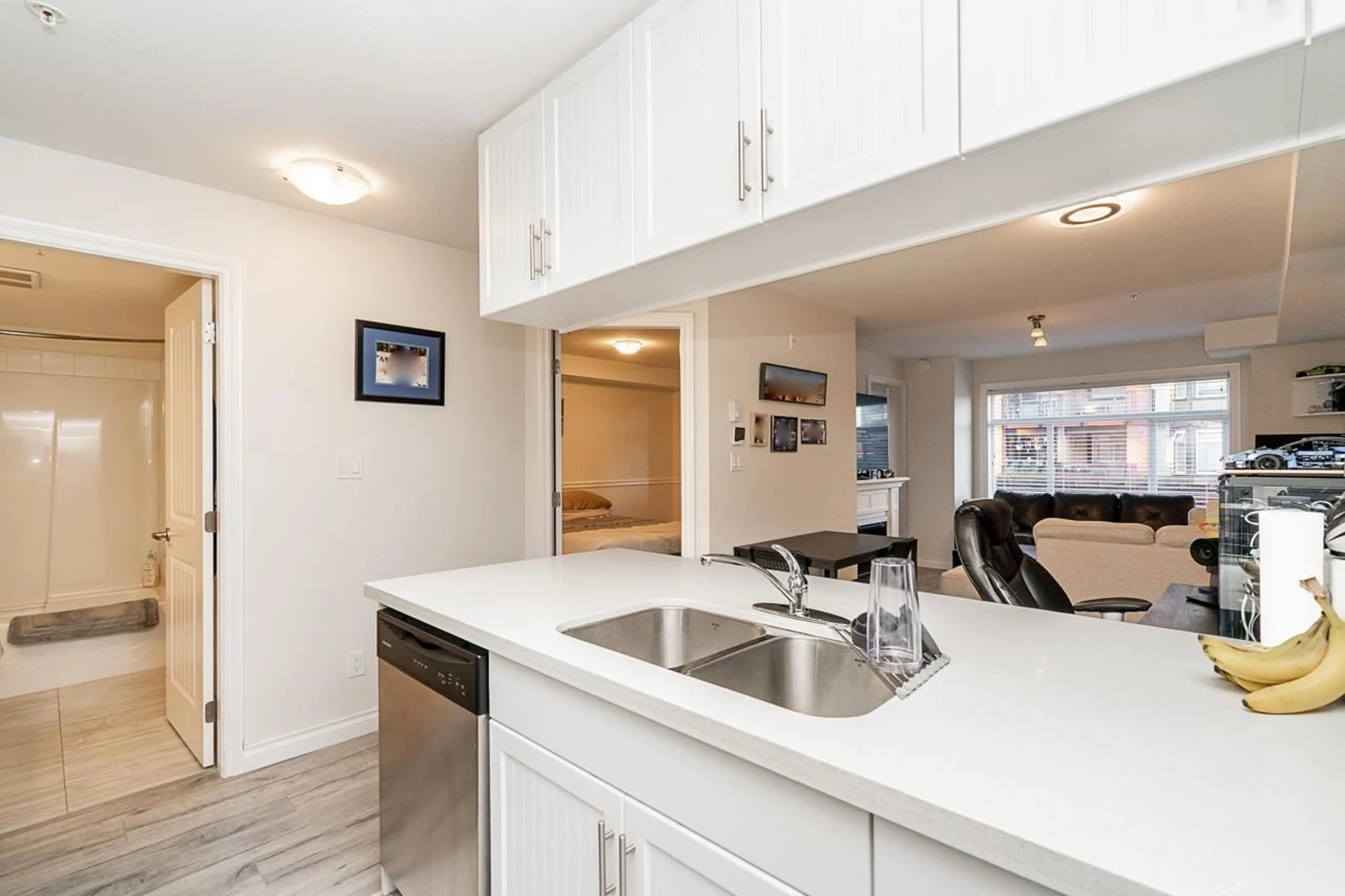 Standard kitchen, unknown for 215 - 5650 201A STREET, Langley British Columbia V3A0B3