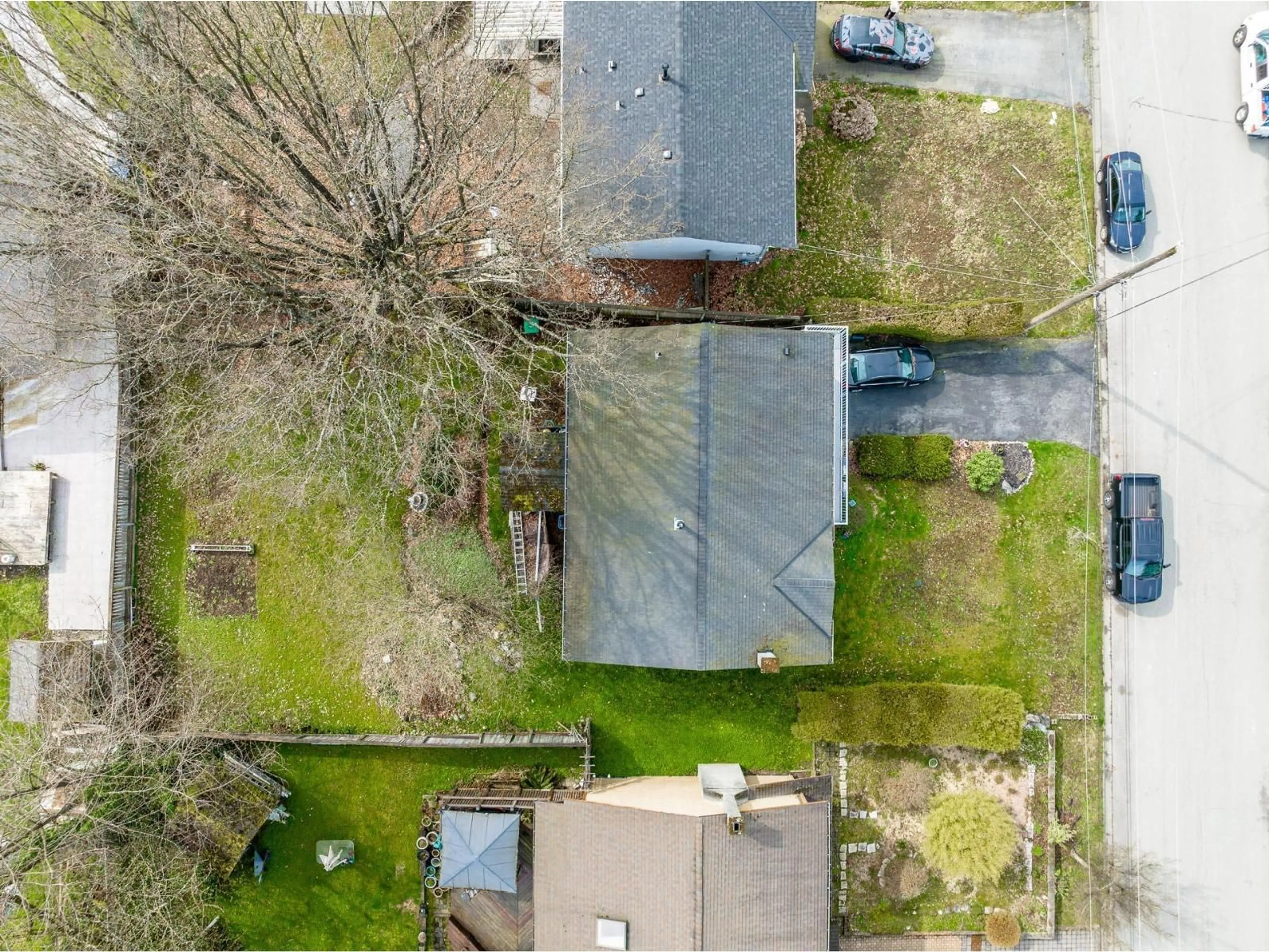 A pic from outside/outdoor area/front of a property/back of a property/a pic from drone, street for 13414 113 AVENUE, Surrey British Columbia V3R2H6
