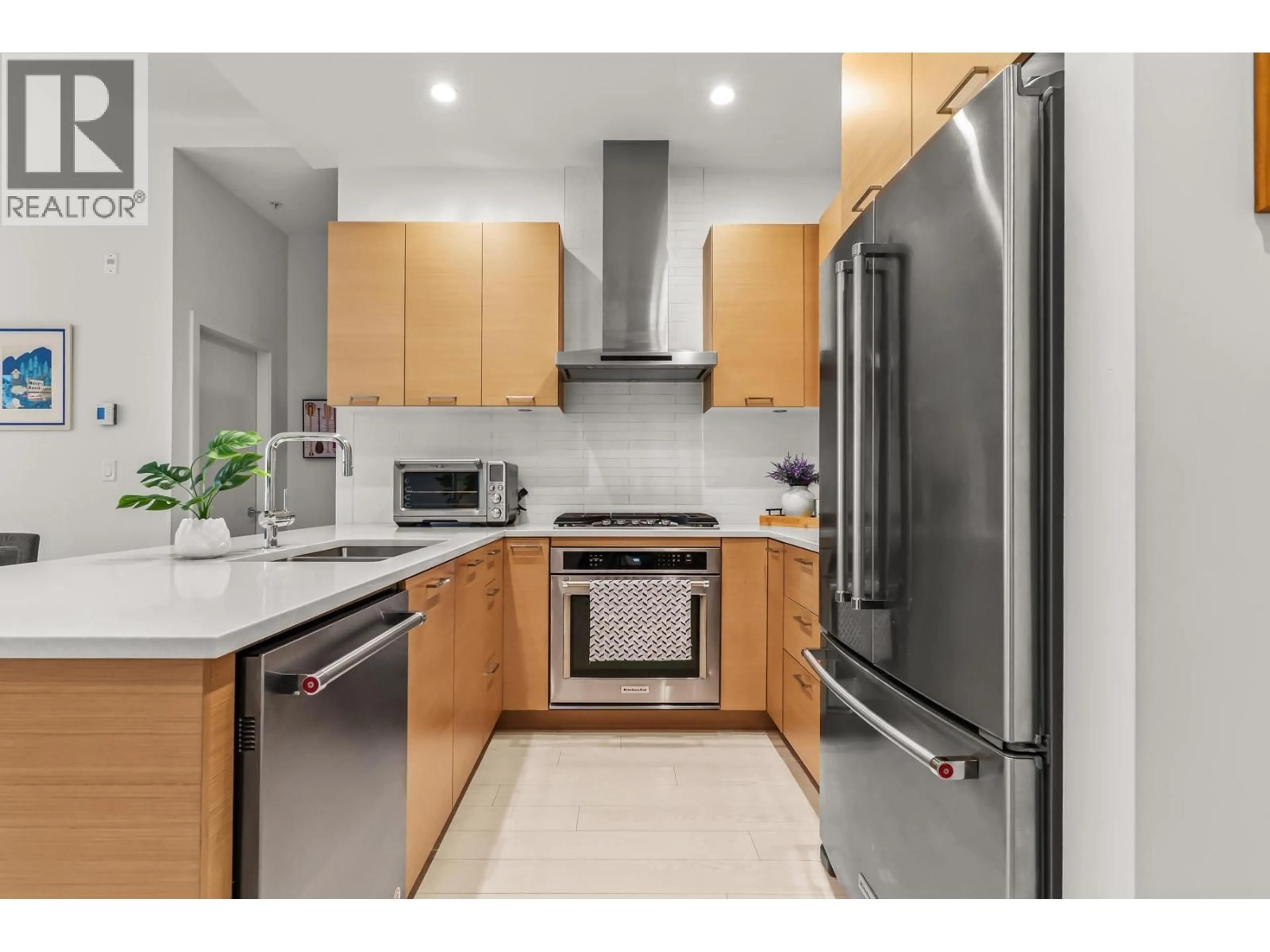 Standard kitchen, unknown for 117 - 3581 ROSS DRIVE, Vancouver British Columbia V6S0K5