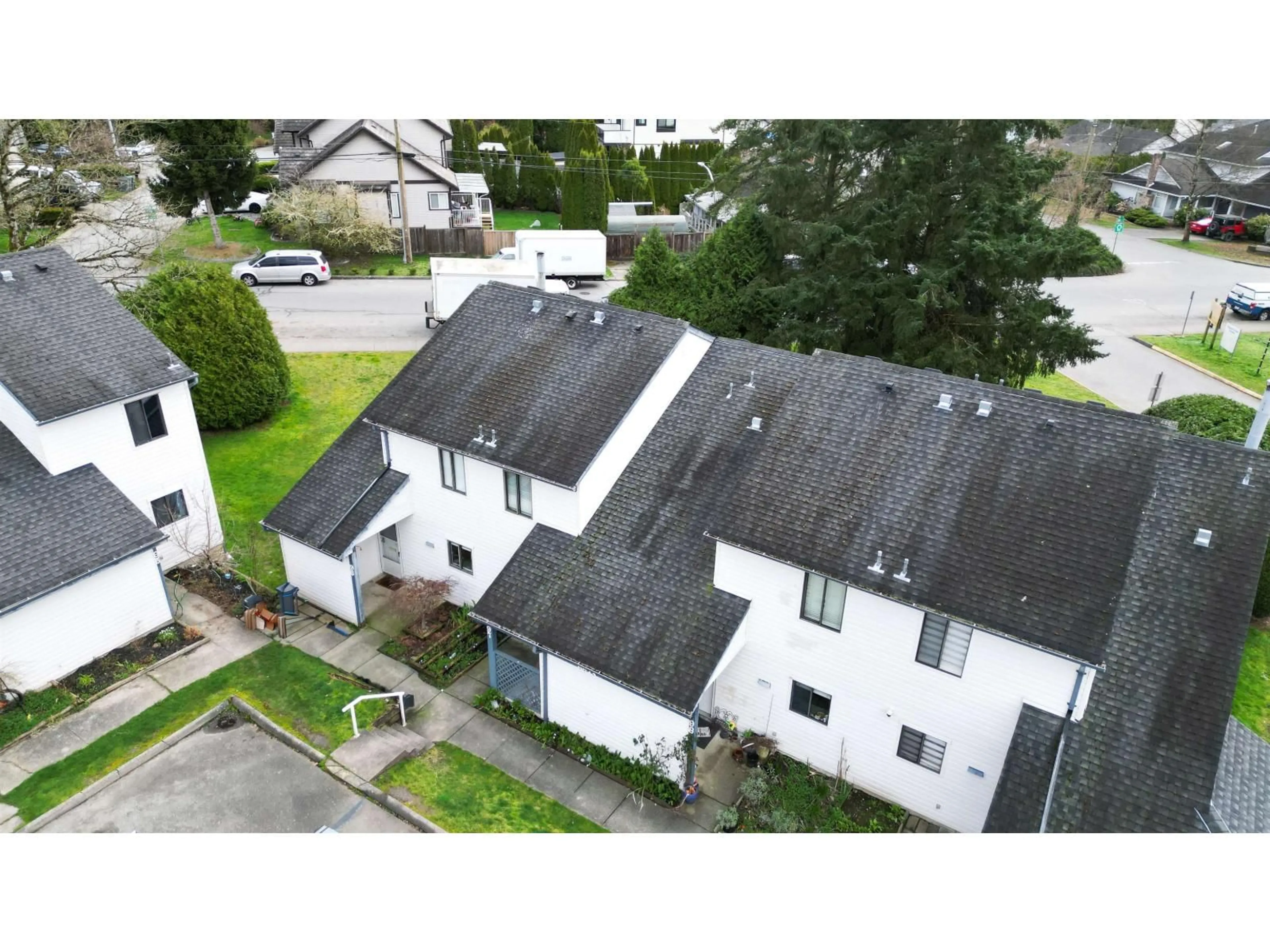 A pic from outside/outdoor area/front of a property/back of a property/a pic from drone, street for 96 - 6673 138 STREET, Surrey British Columbia V3W5G7