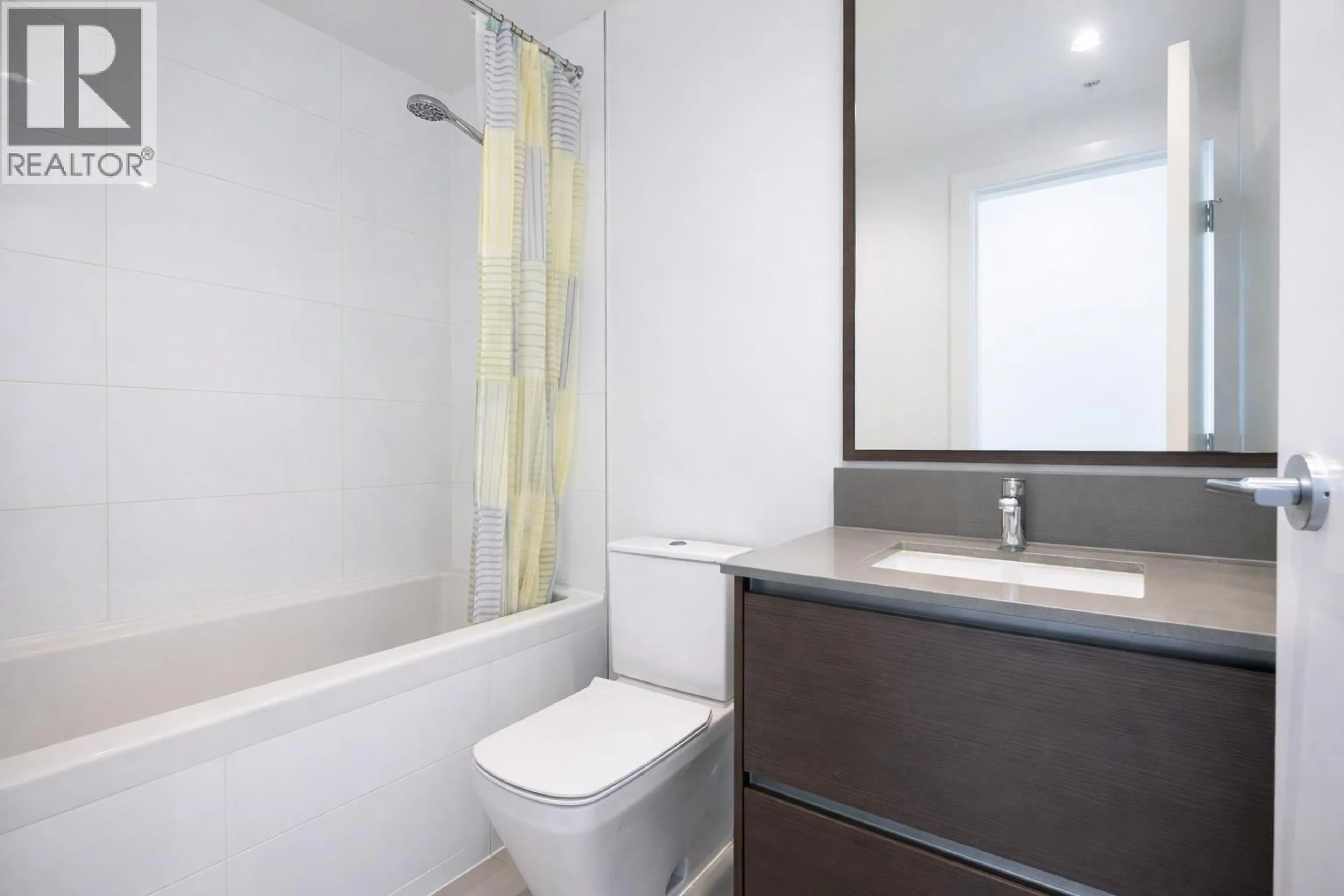 Standard bathroom, unknown for 3506 - 4670 ASSEMBLY WAY, Burnaby British Columbia V5H0H3