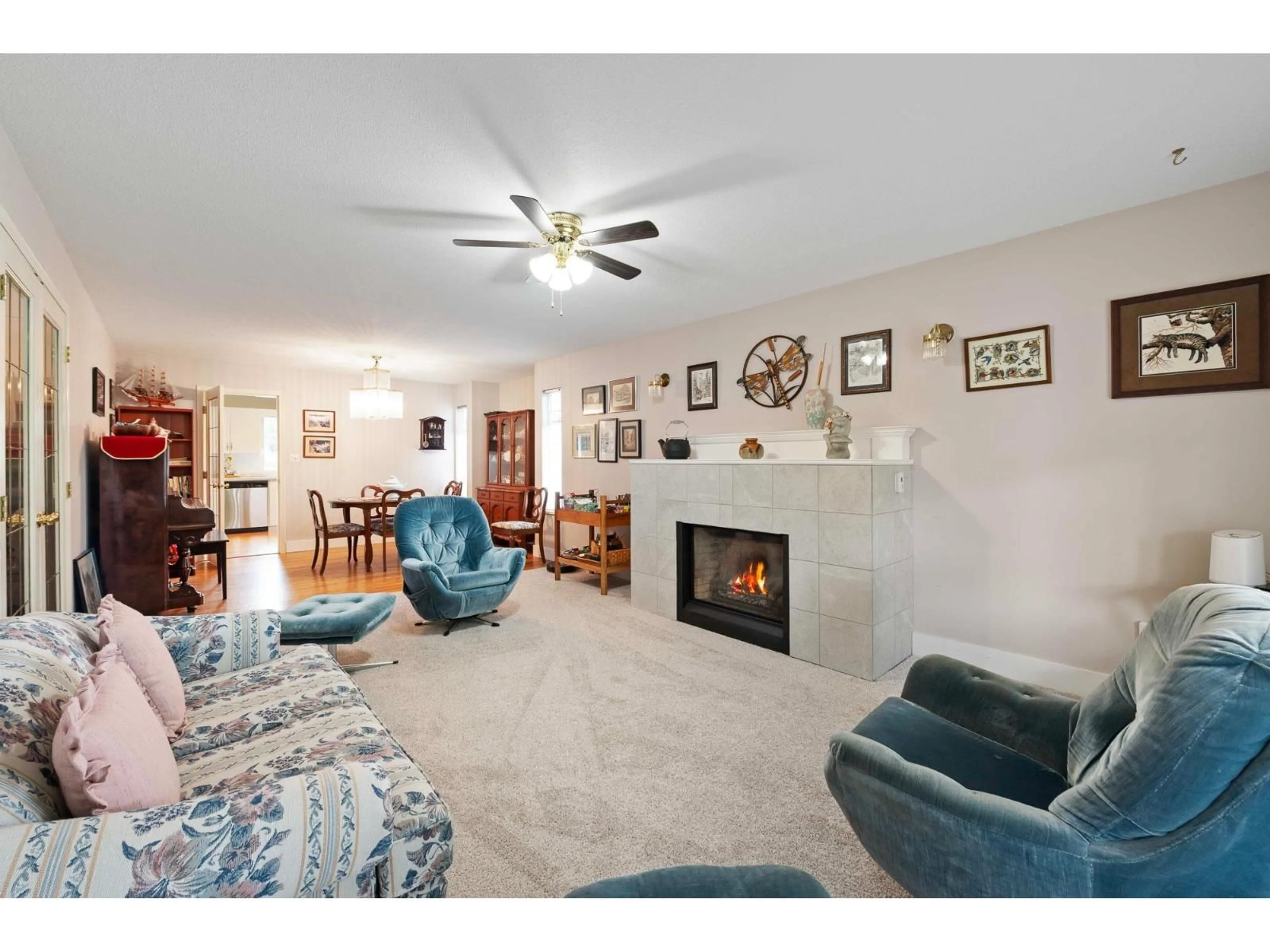 Living room with furniture, ceramic/tile floor for 18186 CLAYTONWOOD CRESCENT, Surrey British Columbia V3S8G8