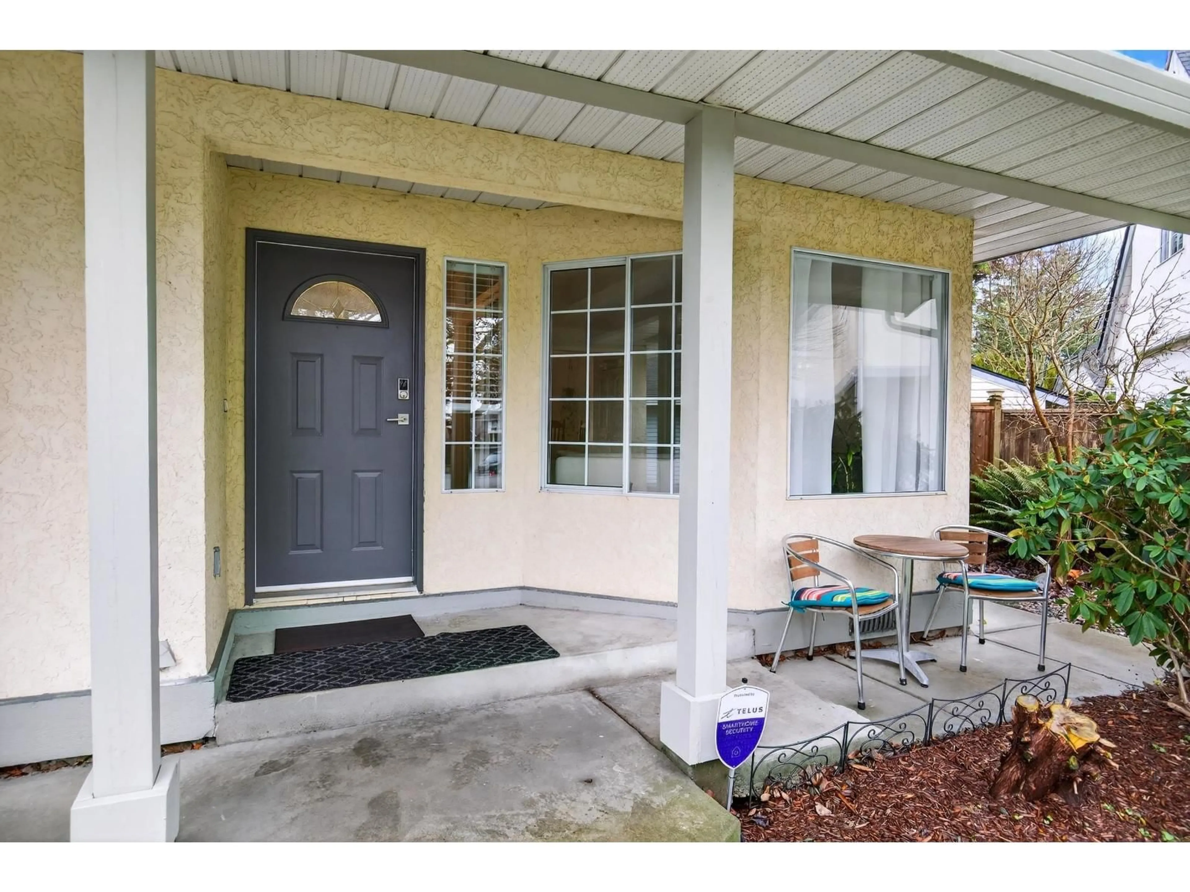 Indoor entryway for 885 165 STREET, Surrey British Columbia V4A9C1