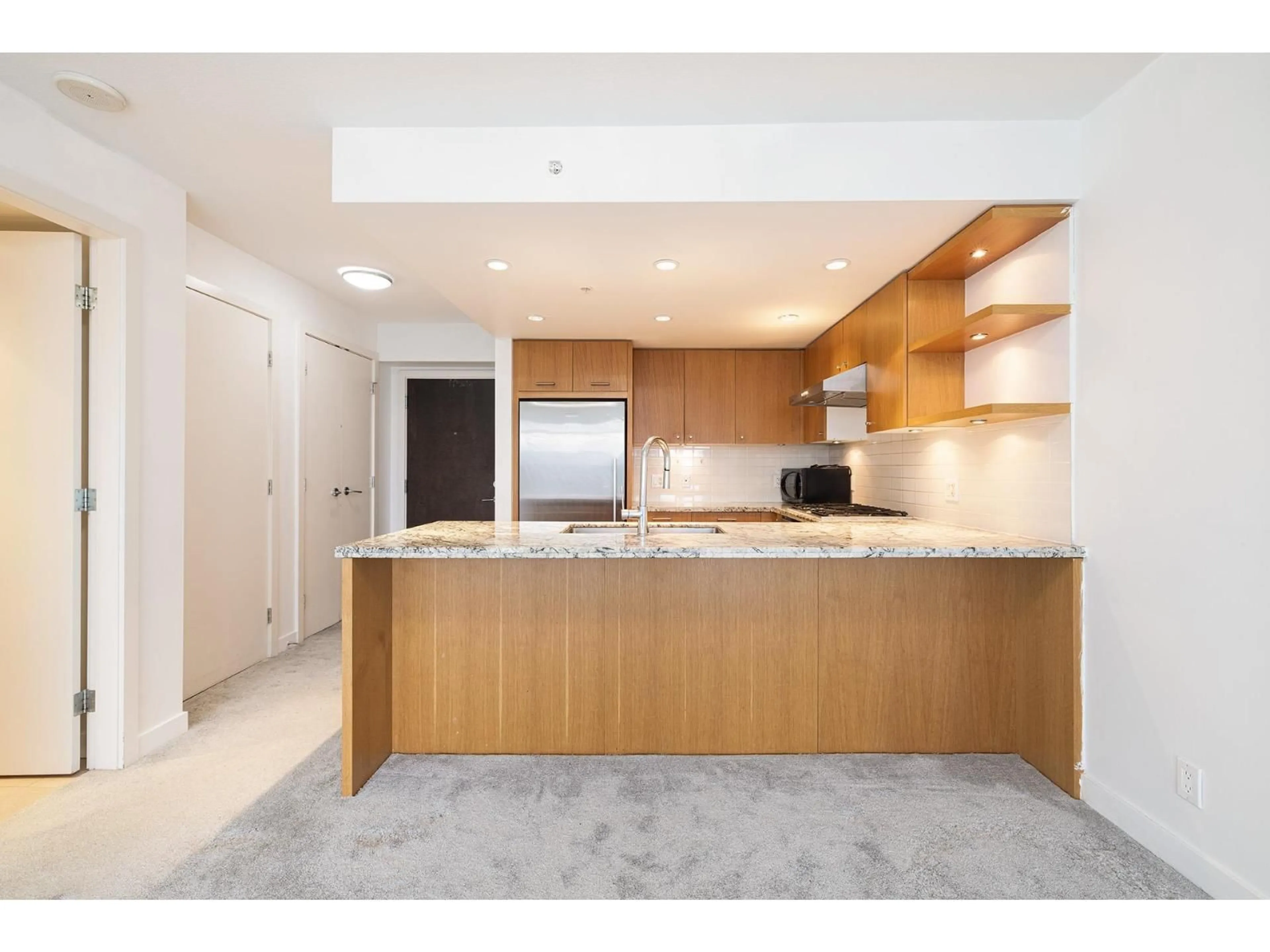Open concept kitchen, unknown for 901 - 1455 GEORGE STREET, White Rock British Columbia V4B0A9