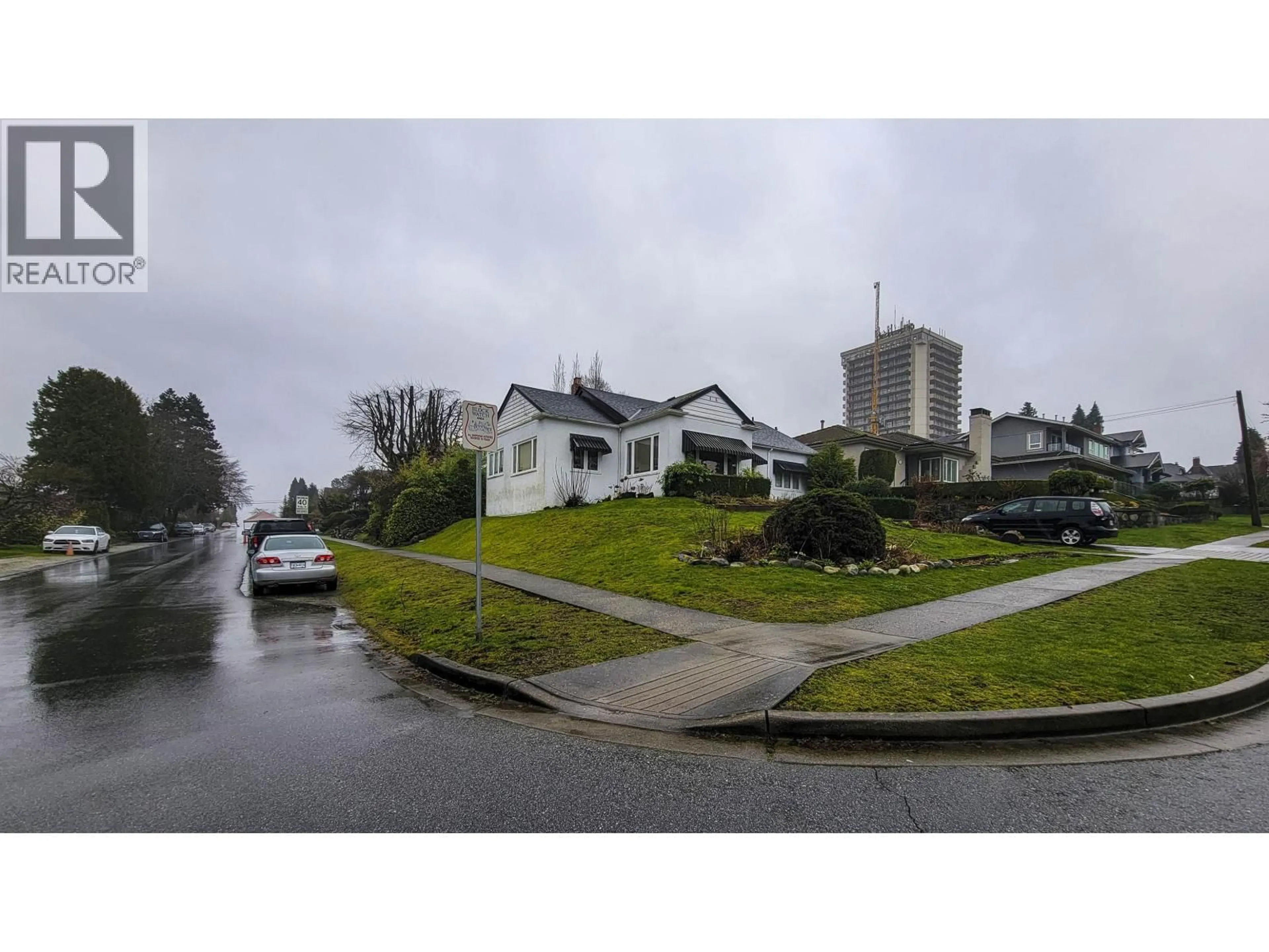 Blurry image for 520 BOUNDARY ROAD, Burnaby British Columbia V5K3T3