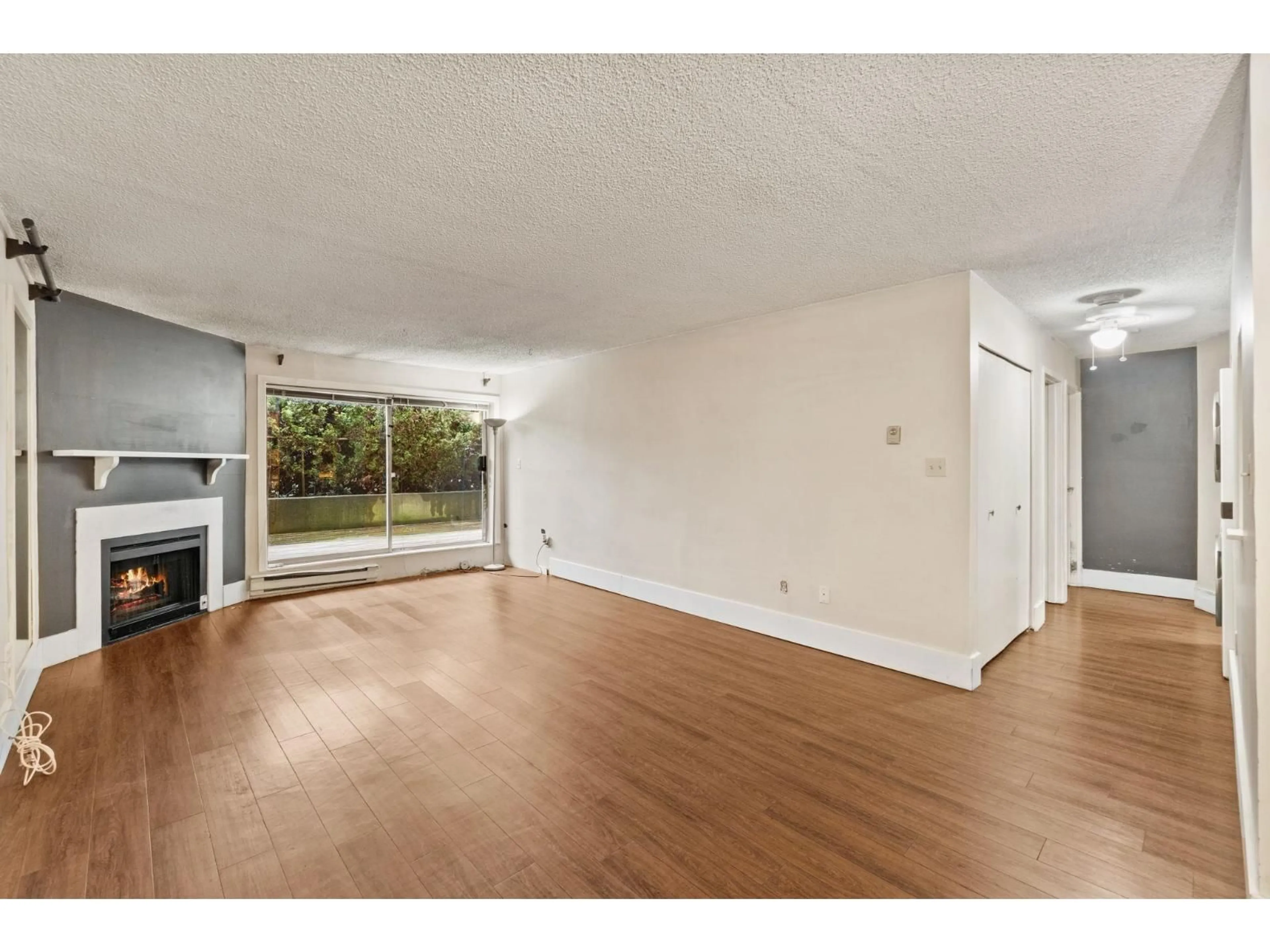 A pic of a room for 209 - 9644 134 STREET, Surrey British Columbia V3T5M3
