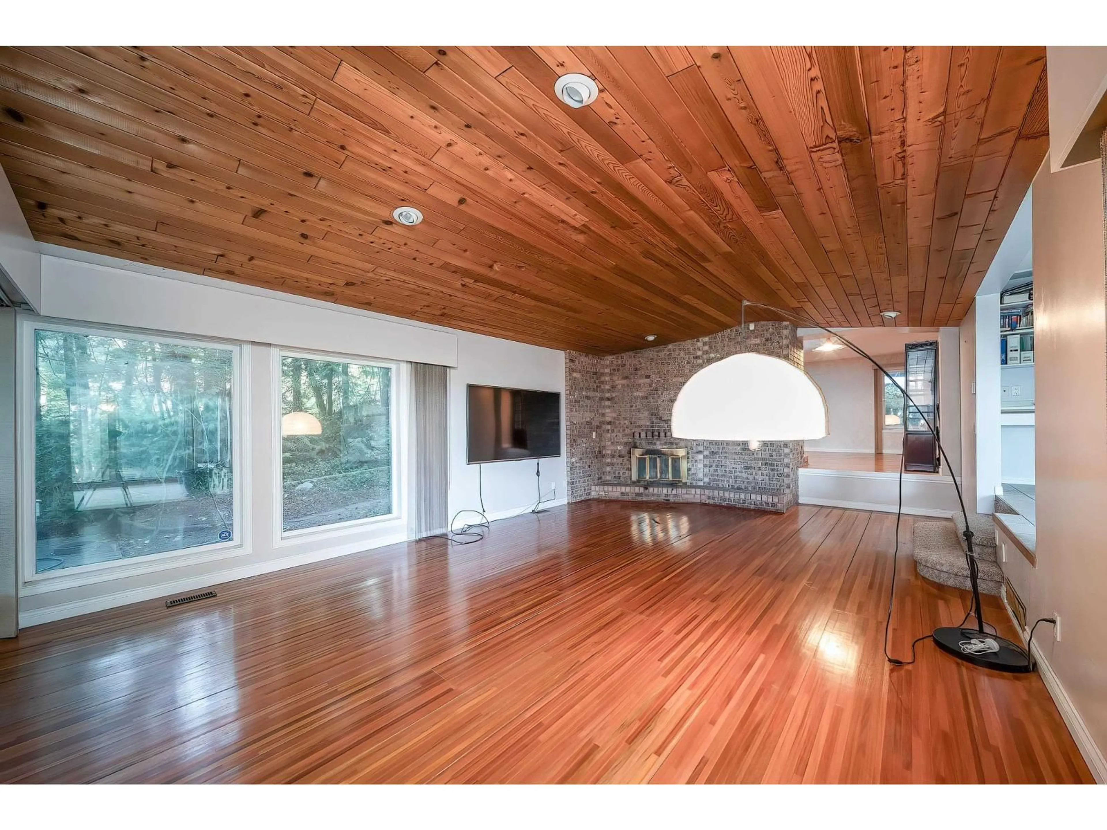 Indoor foyer for 5242 STATION ROAD, Surrey British Columbia V3X3C4