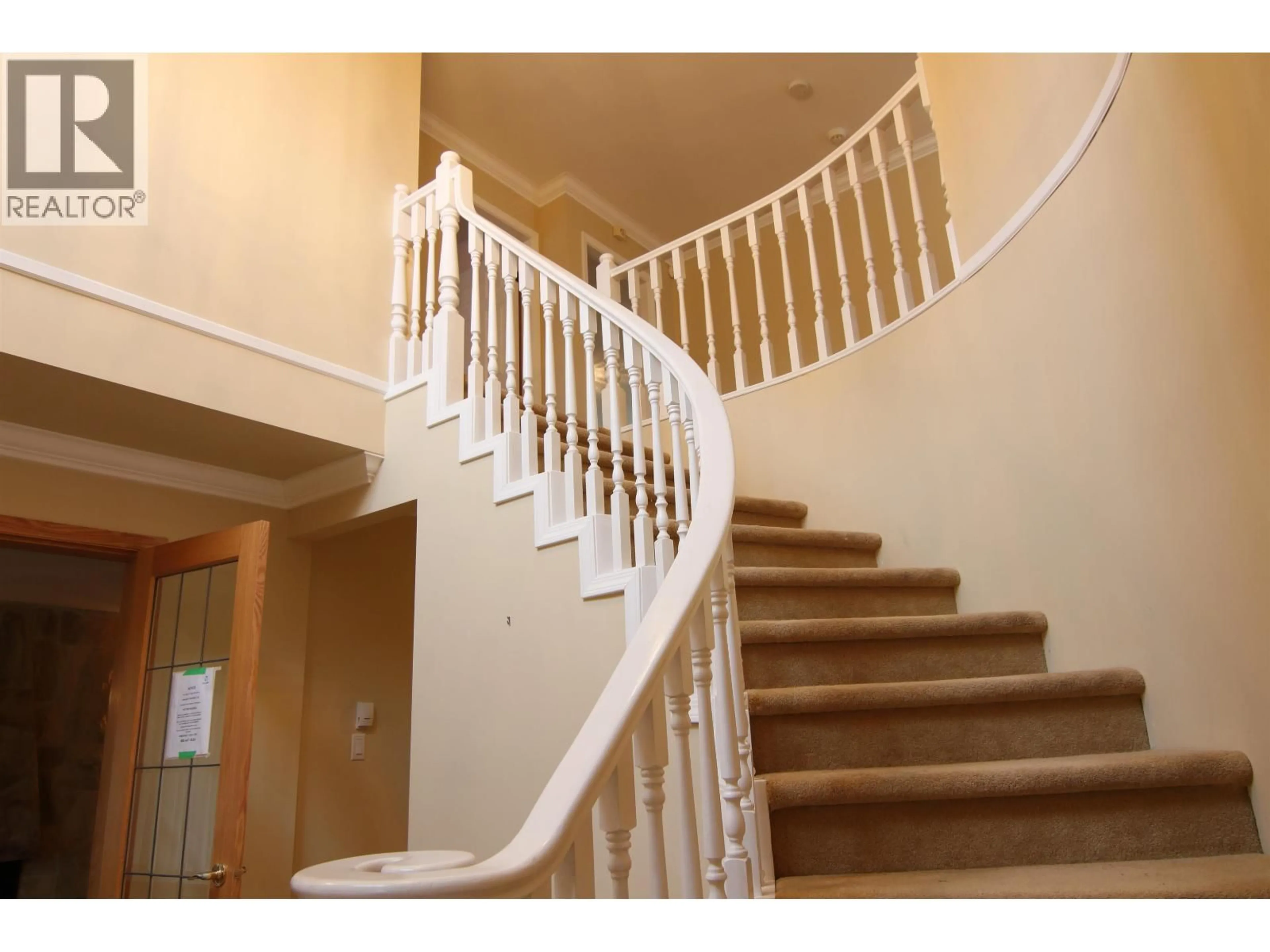 Stairs for 5241 4A AVENUE, Tsawwassen British Columbia V4M1H4