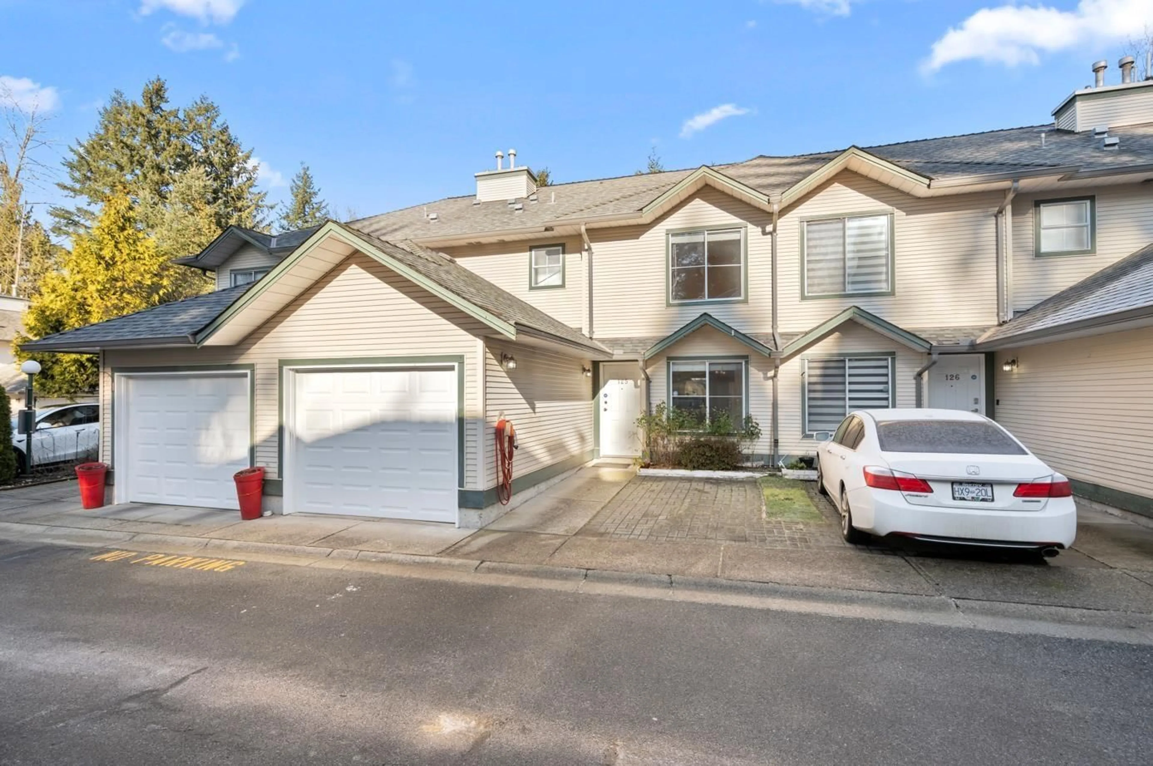 Unknown for 125 - 8655 KING GEORGE BOULEVARD, Surrey British Columbia V3W5C4